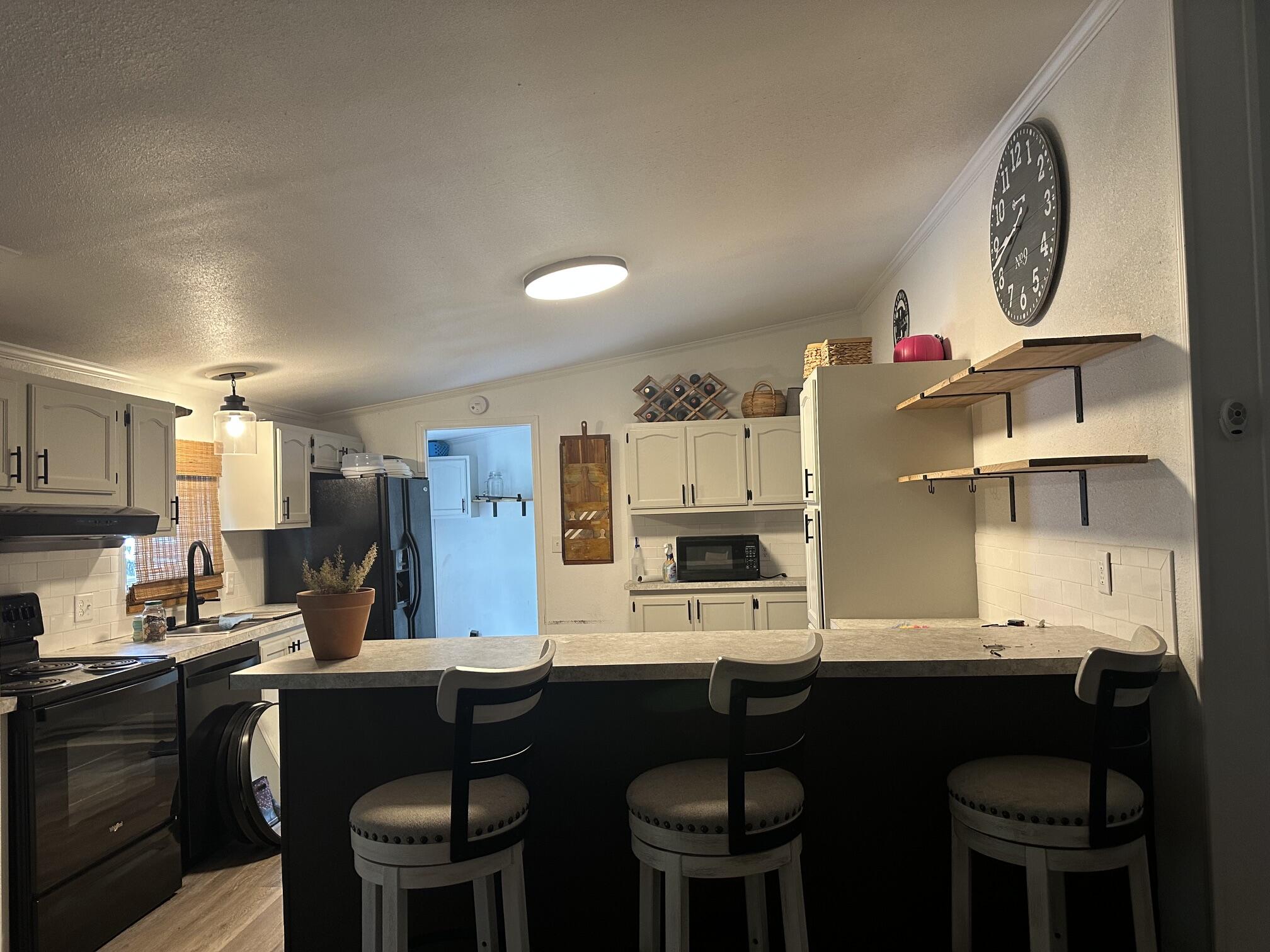 18611 Farm Road 2107 Property Photo 3