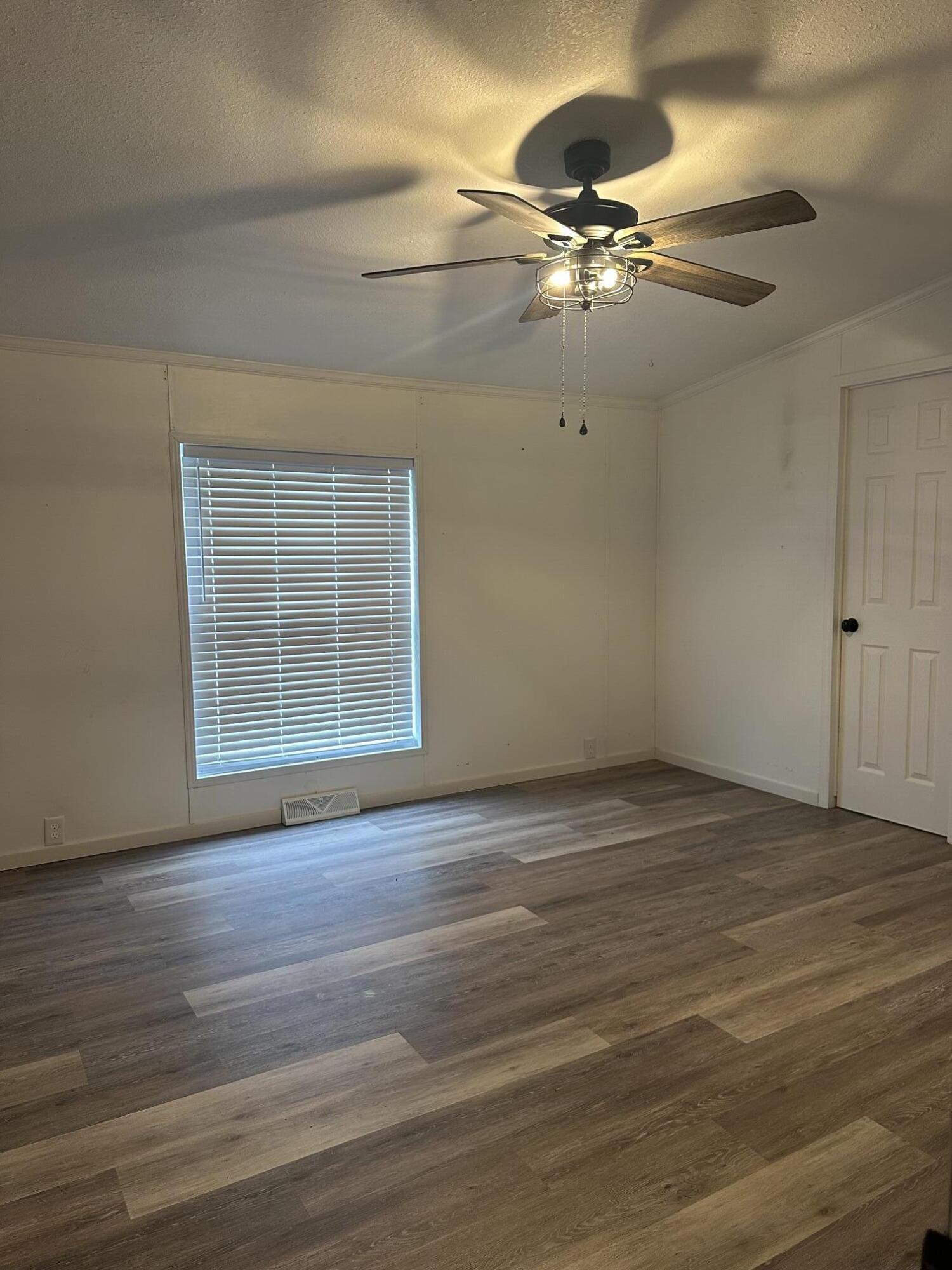 18611 Farm Road 2107 Property Photo 16