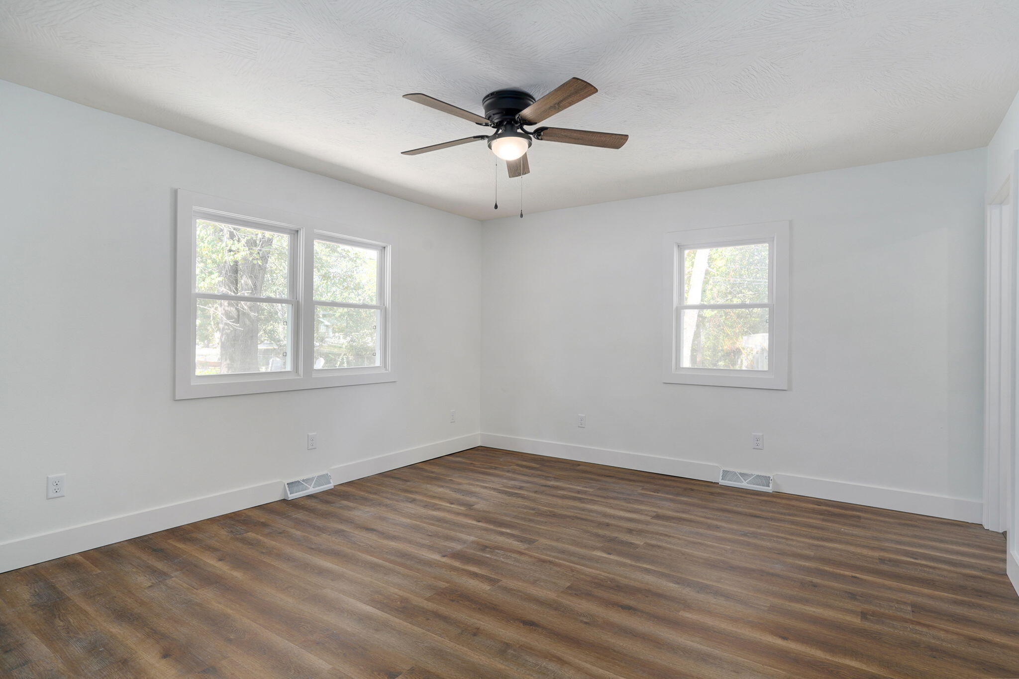 1025 West Vancouver Street Property Photo 20