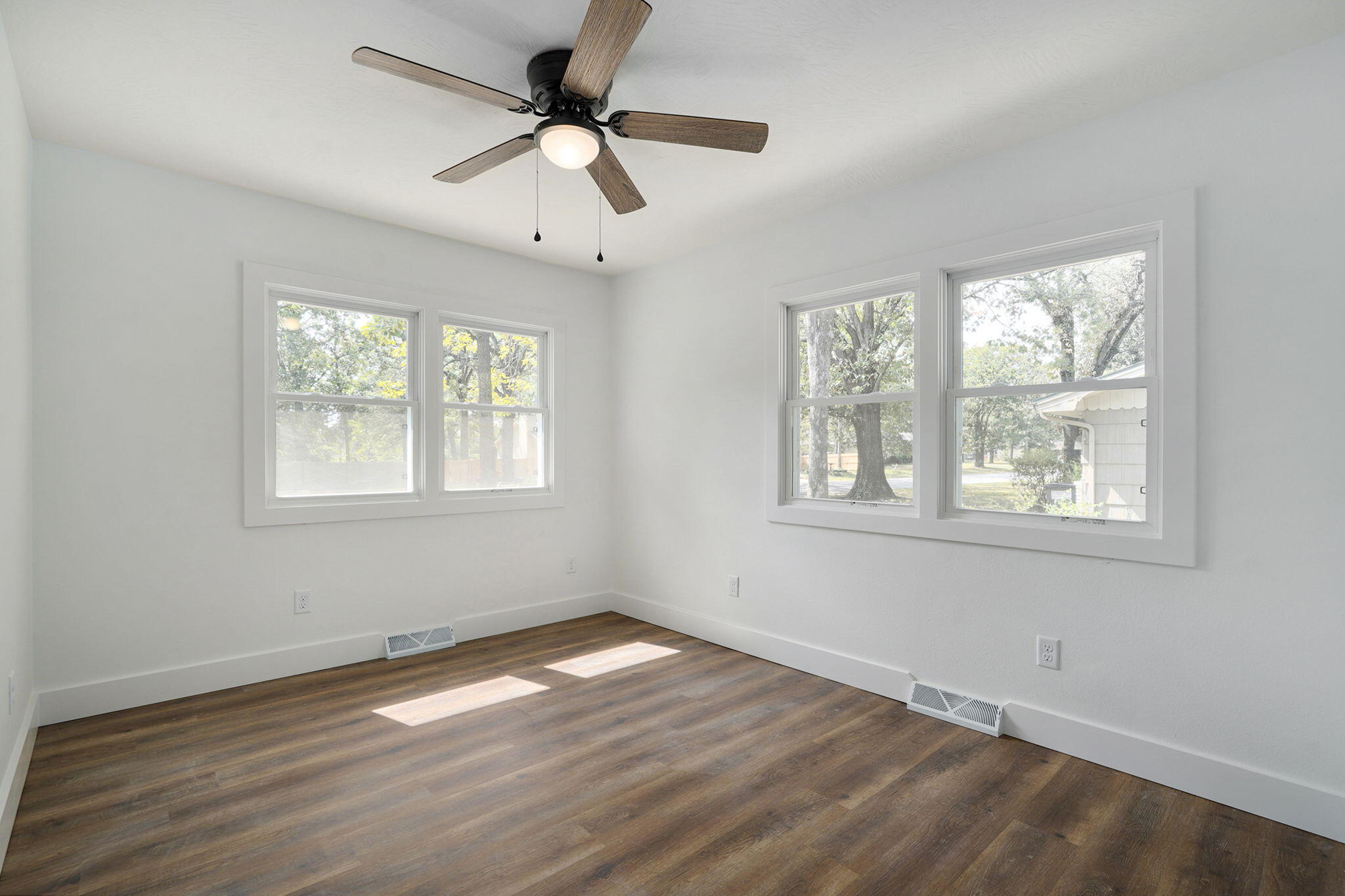 1025 West Vancouver Street Property Photo 26
