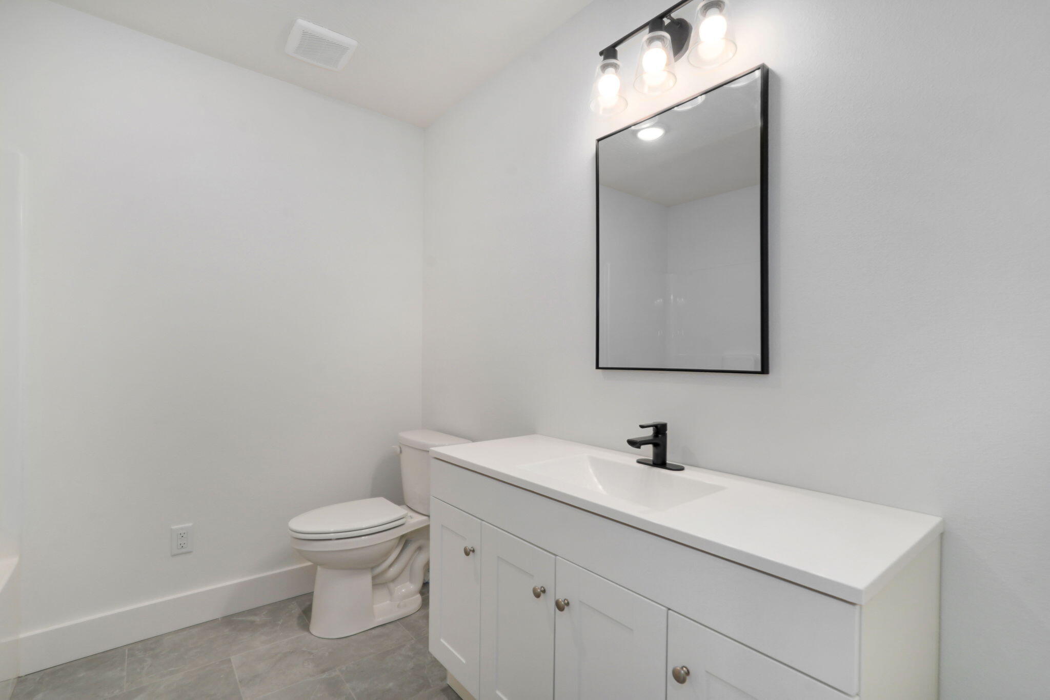 1025 West Vancouver Street Property Photo 28