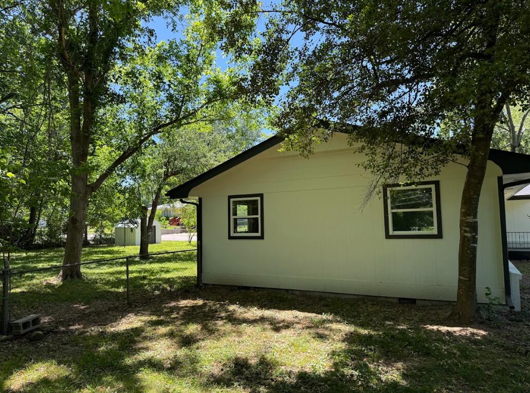 928 Walnut Lawn Court Property Photo 6