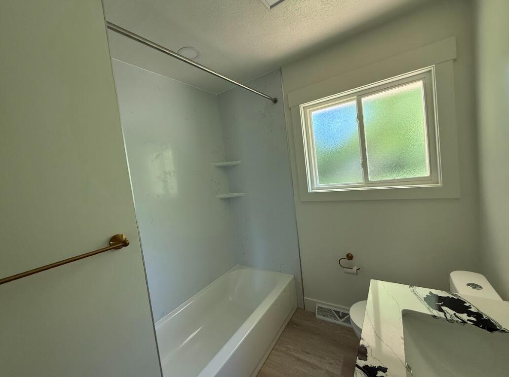 928 Walnut Lawn Court Property Photo 8