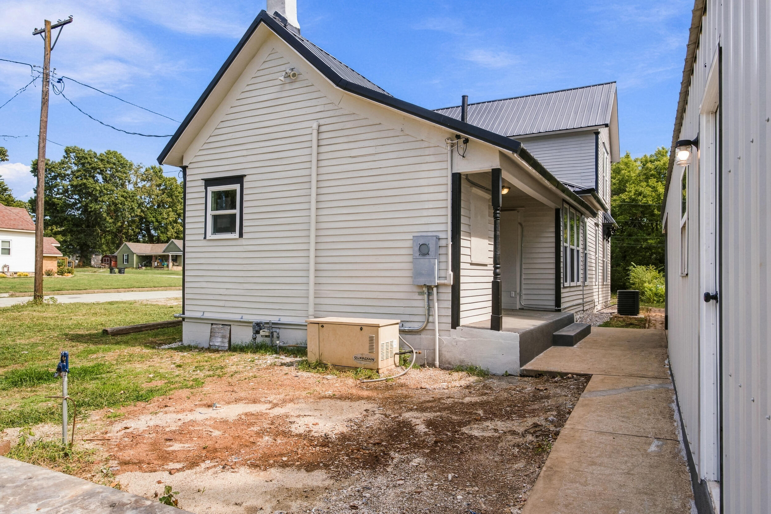 313 North Spruce Street Property Photo 54