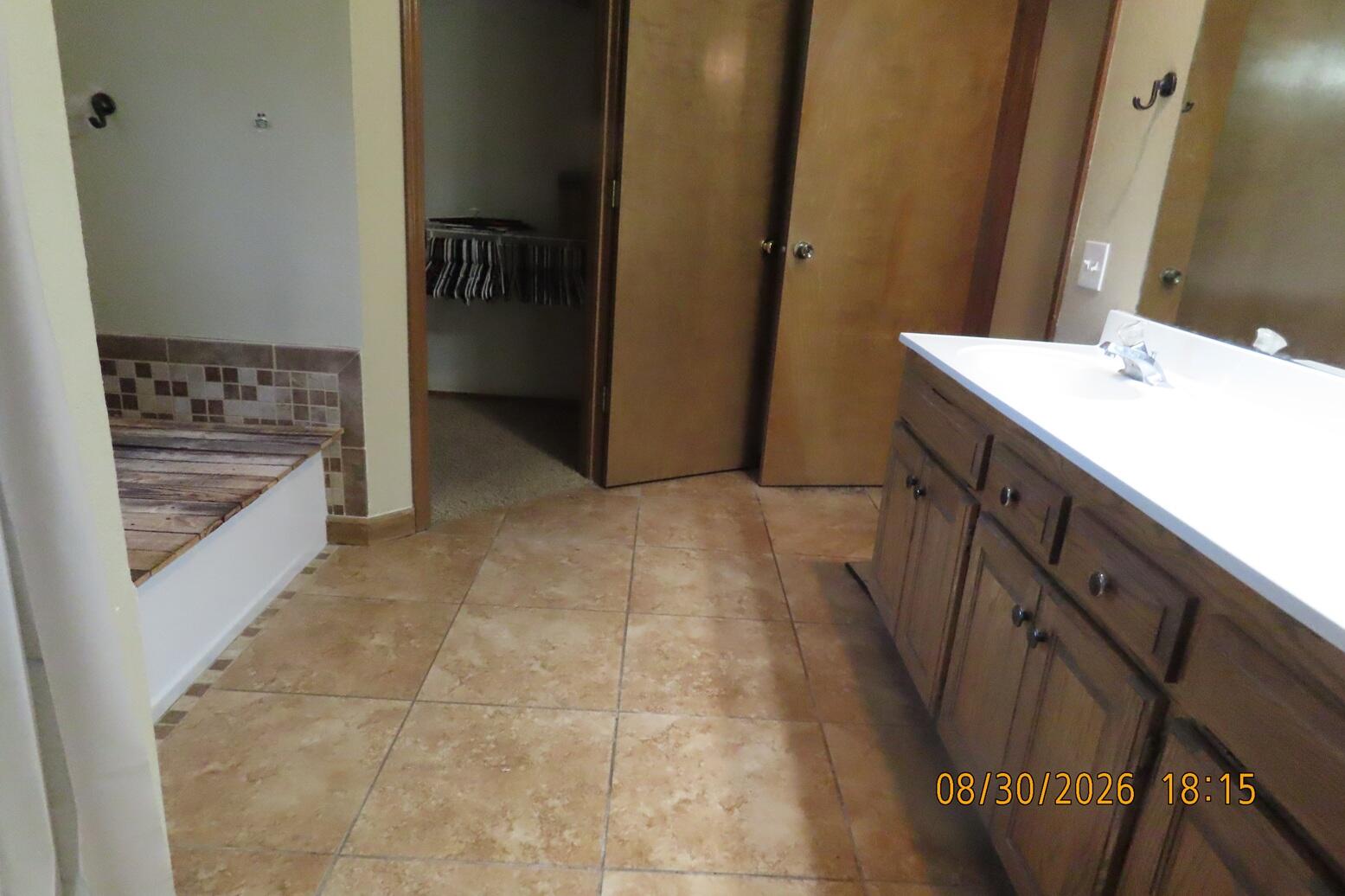 5670 South Jefferson Avenue Property Photo 2