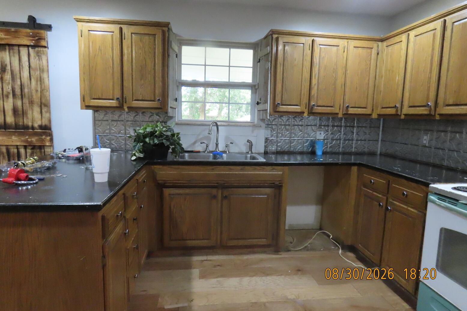 5670 South Jefferson Avenue Property Photo 7