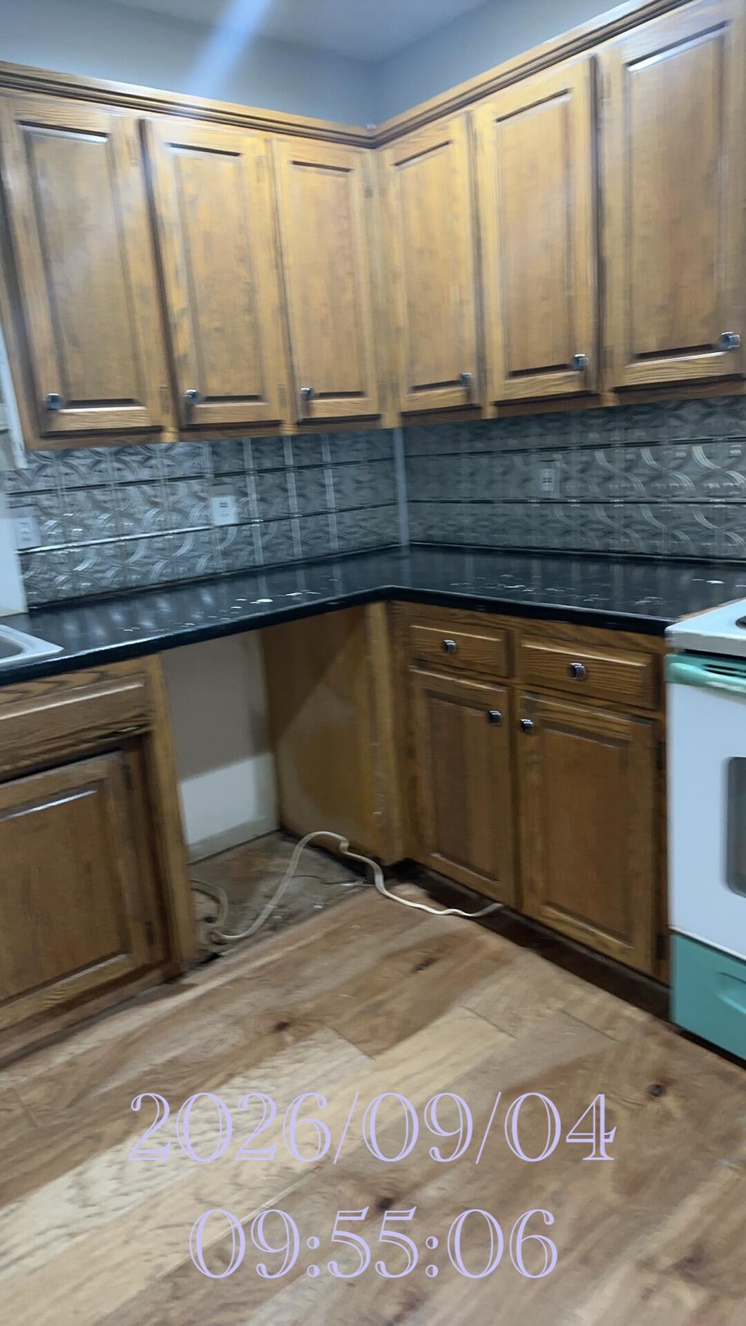 5670 South Jefferson Avenue Property Photo 8