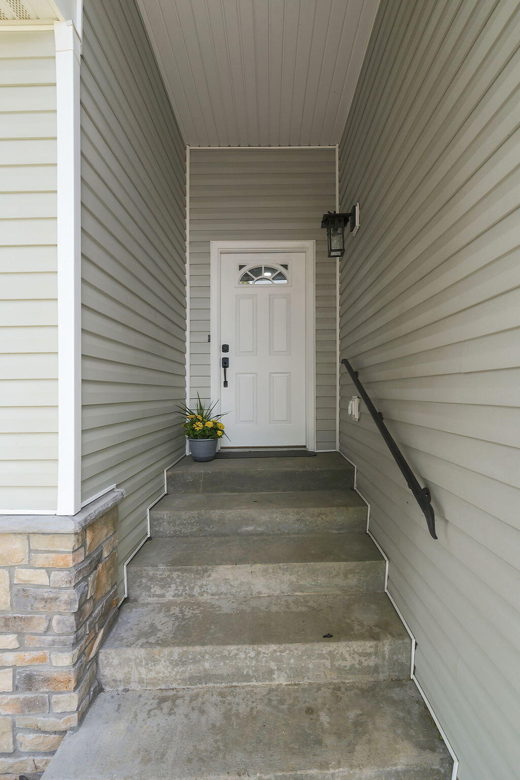 203 Penzance Street Property Photo 4