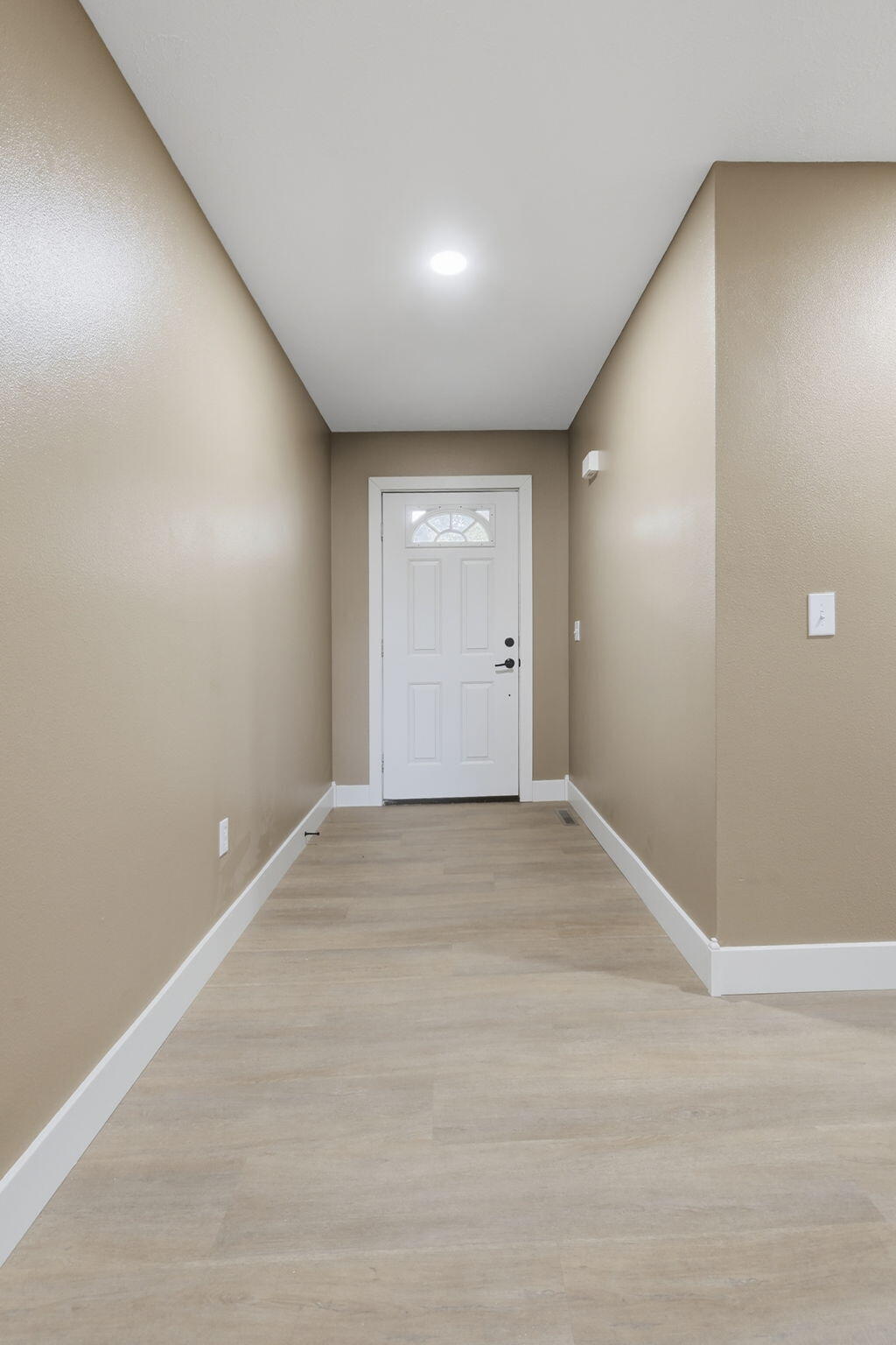 203 Penzance Street Property Photo 5