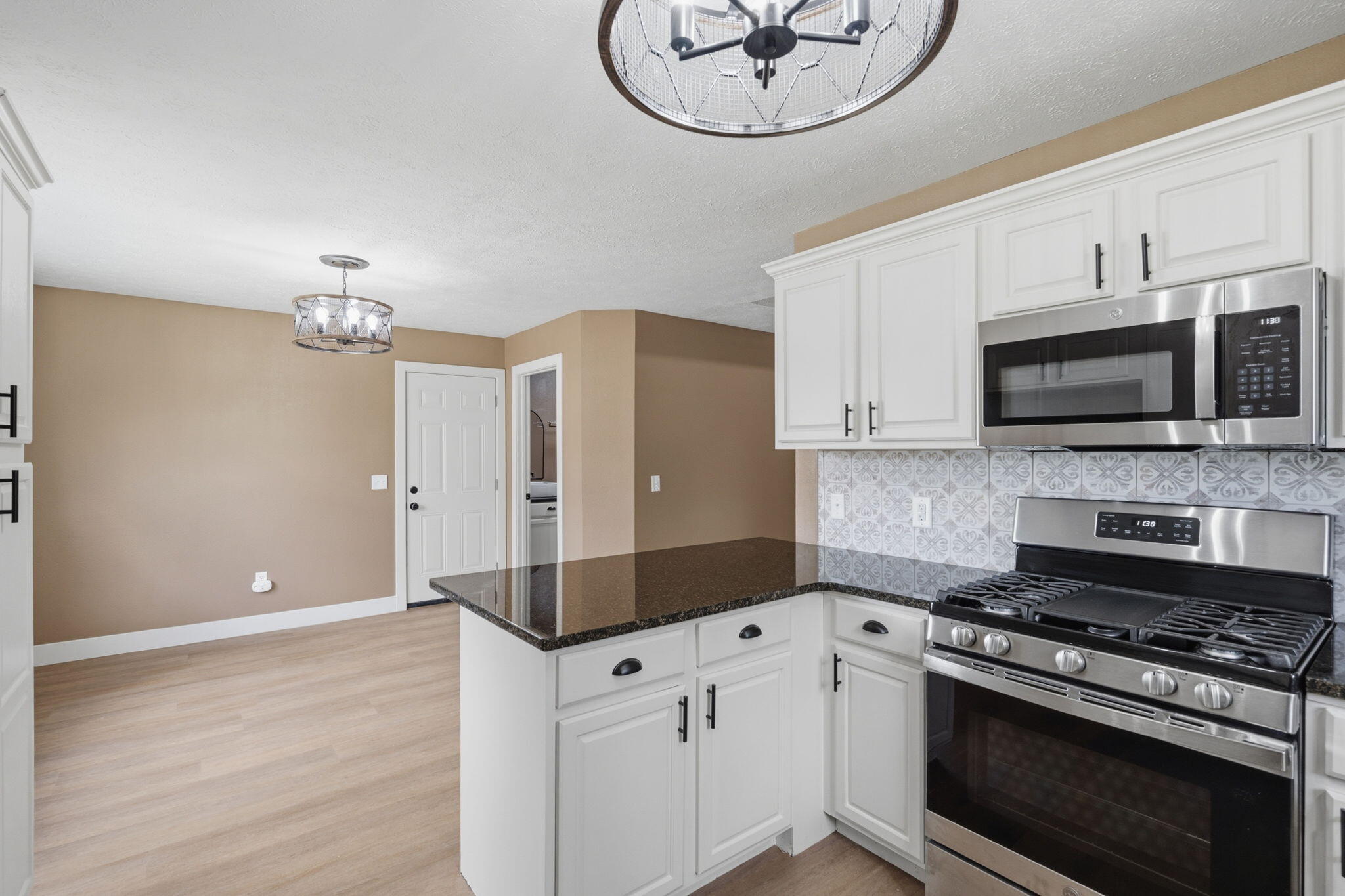 203 Penzance Street Property Photo 14