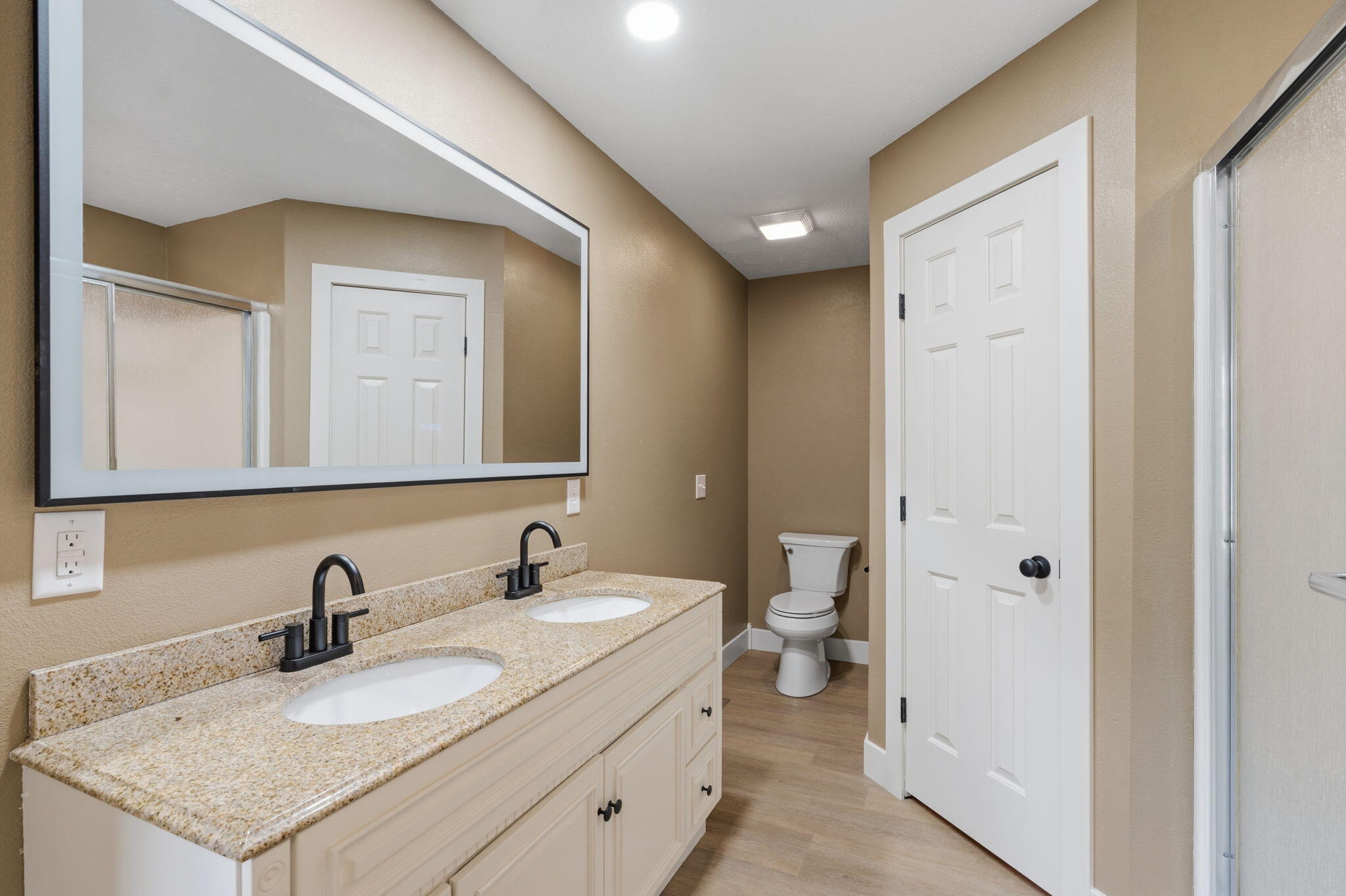 203 Penzance Street Property Photo 23