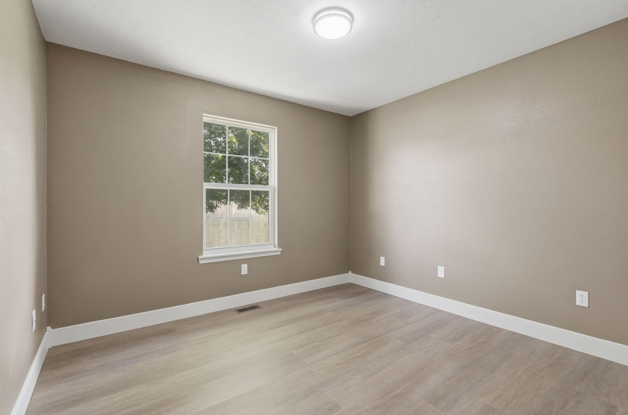 203 Penzance Street Property Photo 28