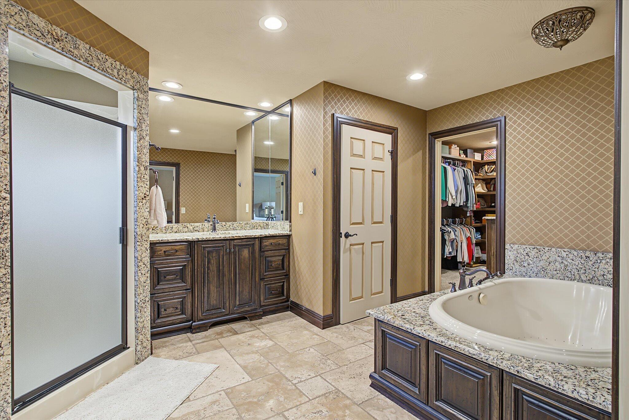 6202 South Meadowview Drive Property Photo 29