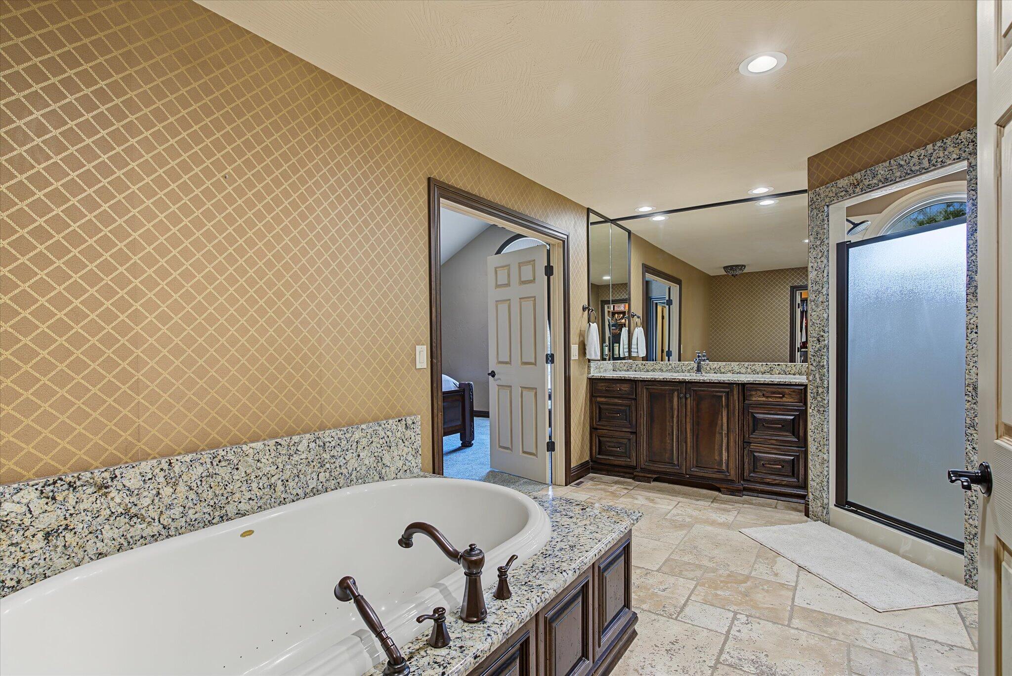 6202 South Meadowview Drive Property Photo 33