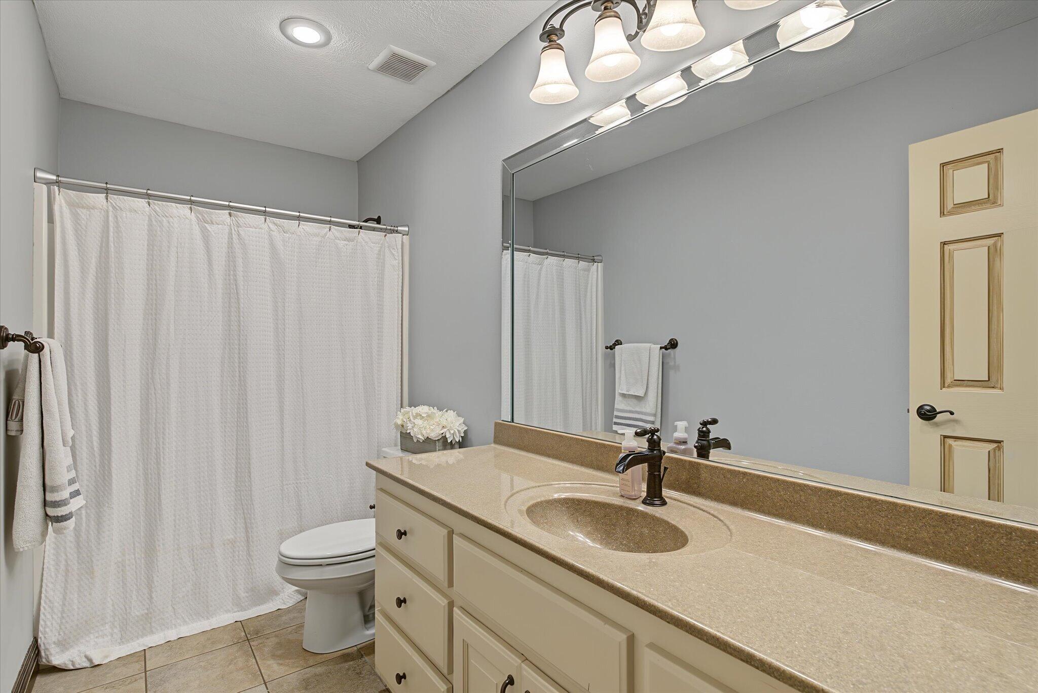 6202 South Meadowview Drive Property Photo 39