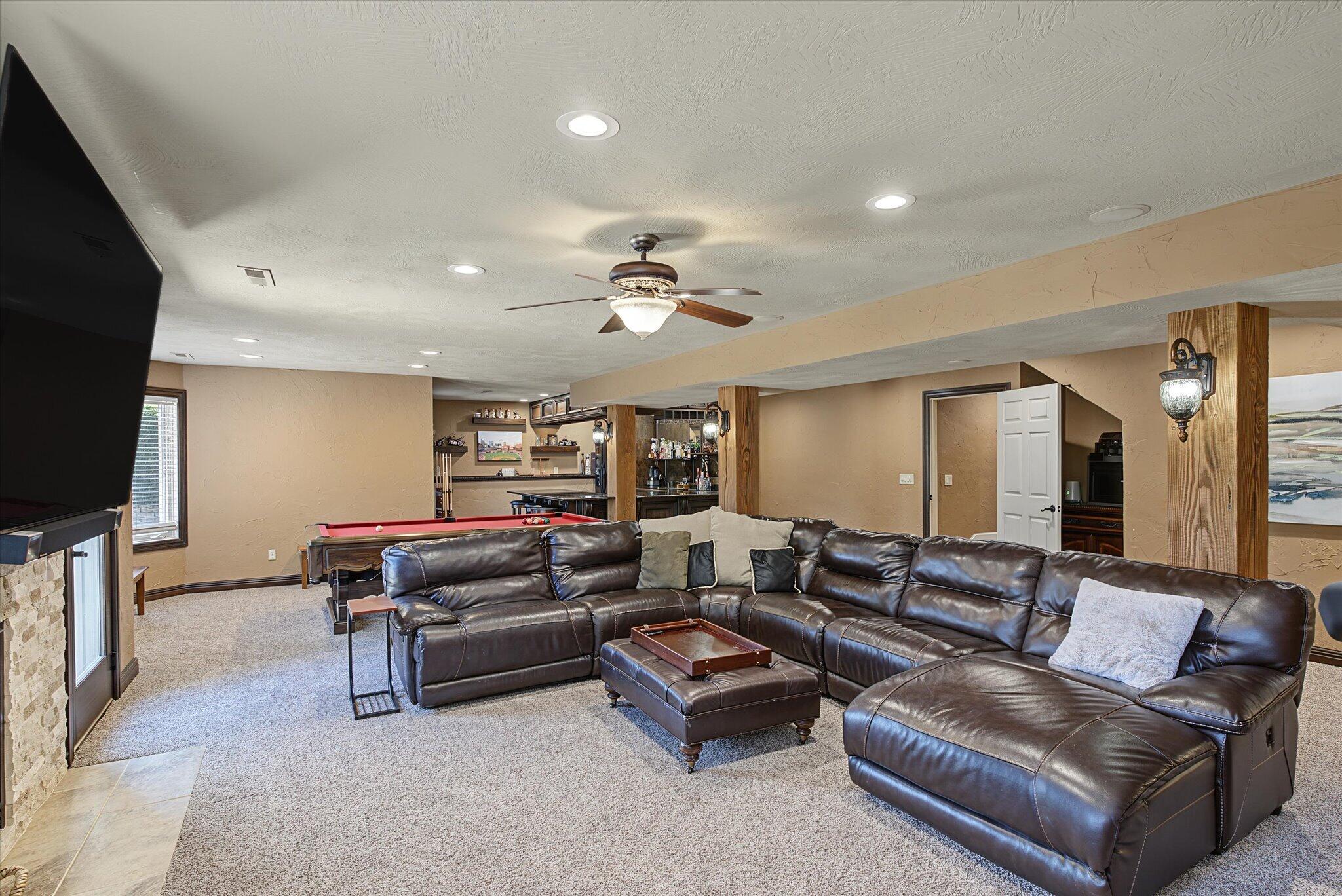 6202 South Meadowview Drive Property Photo 44