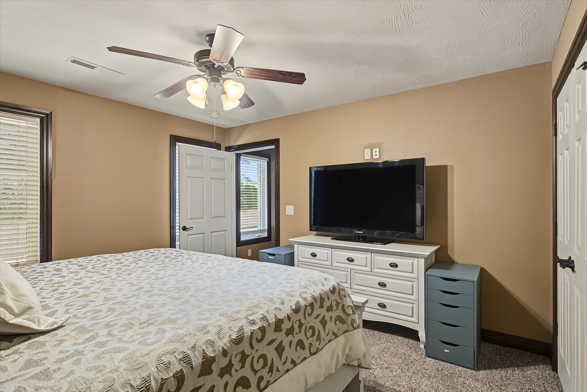 6202 South Meadowview Drive Property Photo 55