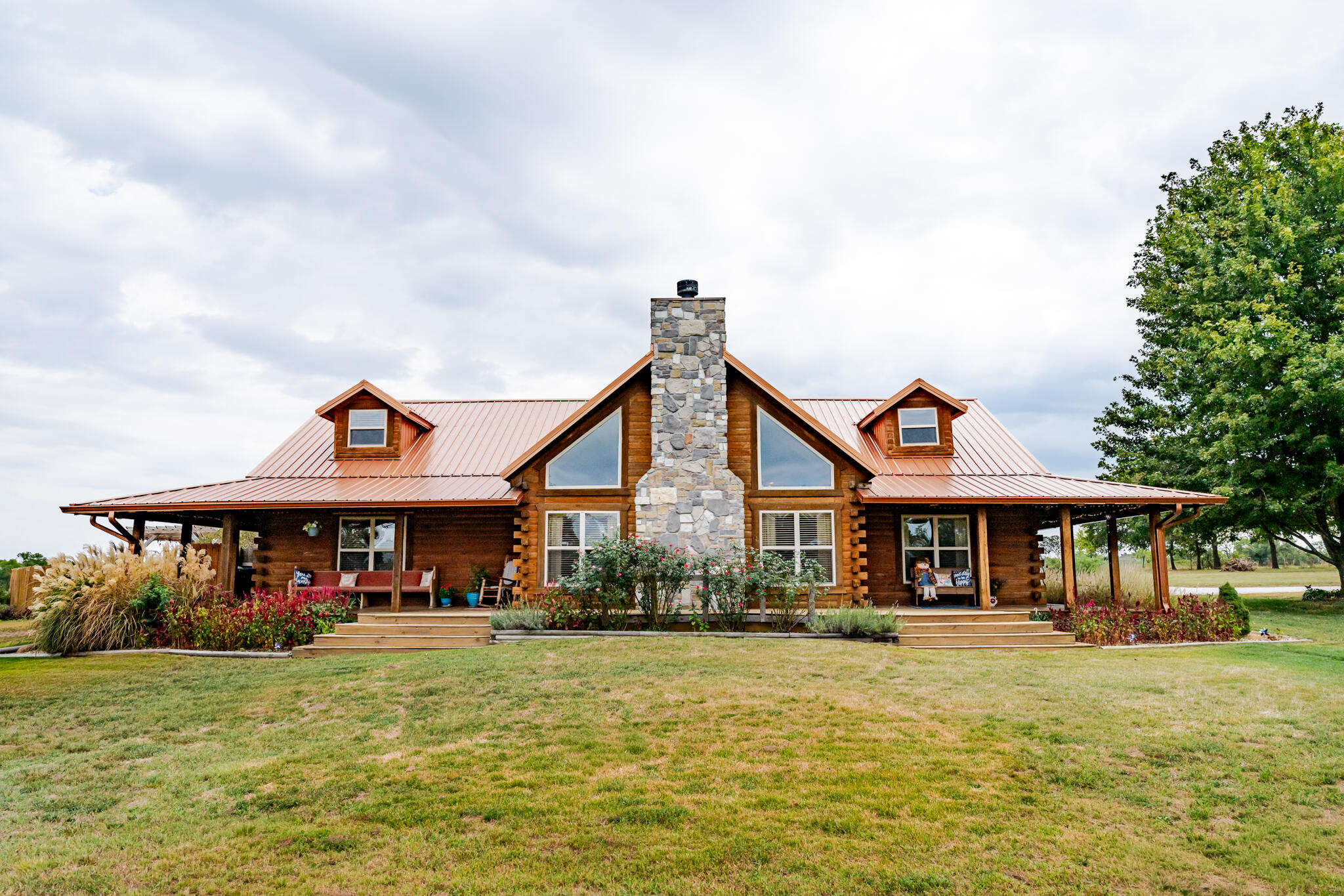 11028 Farm Road 2020 Property Photo 2