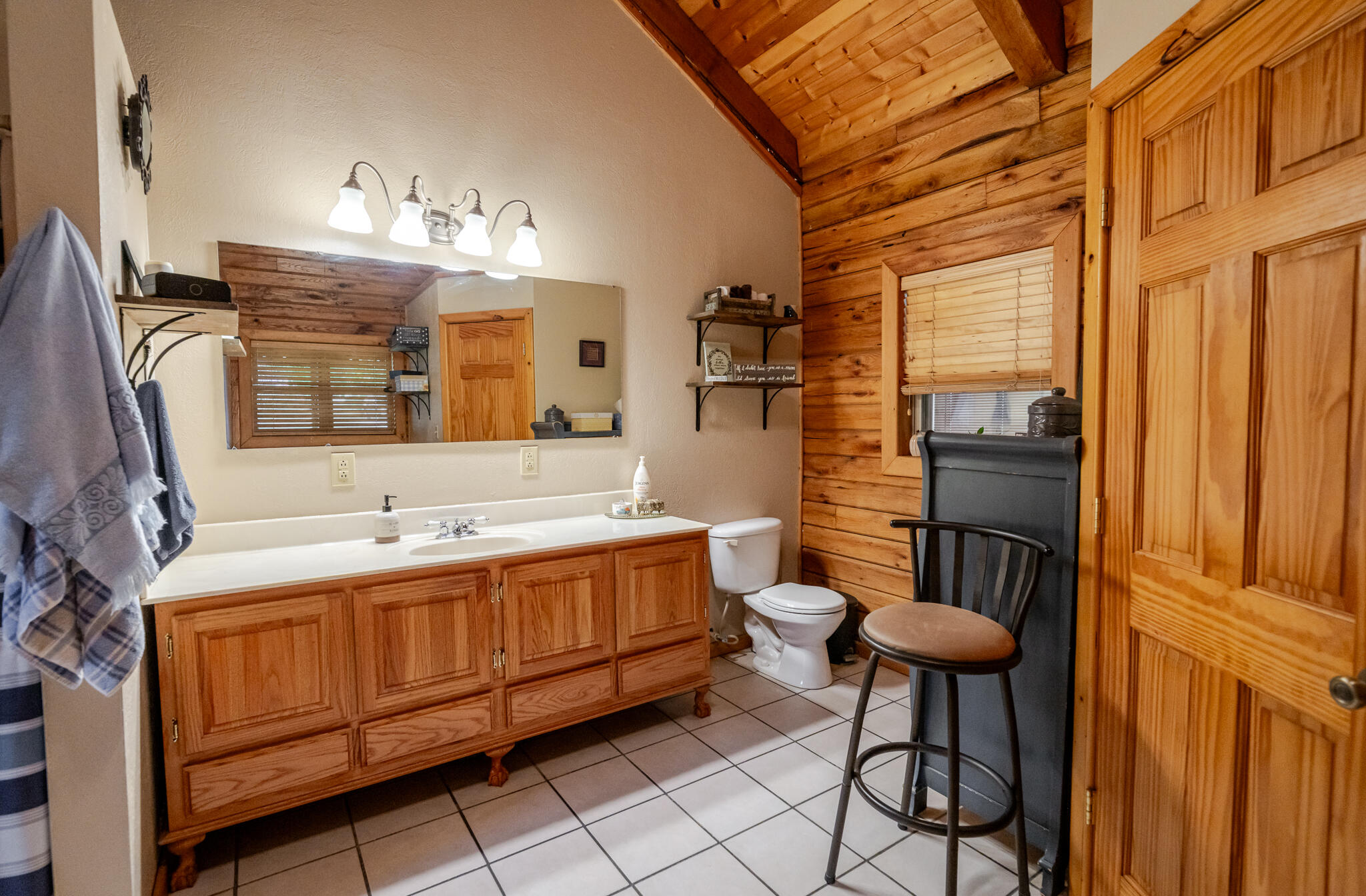 11028 Farm Road 2020 Property Photo 31