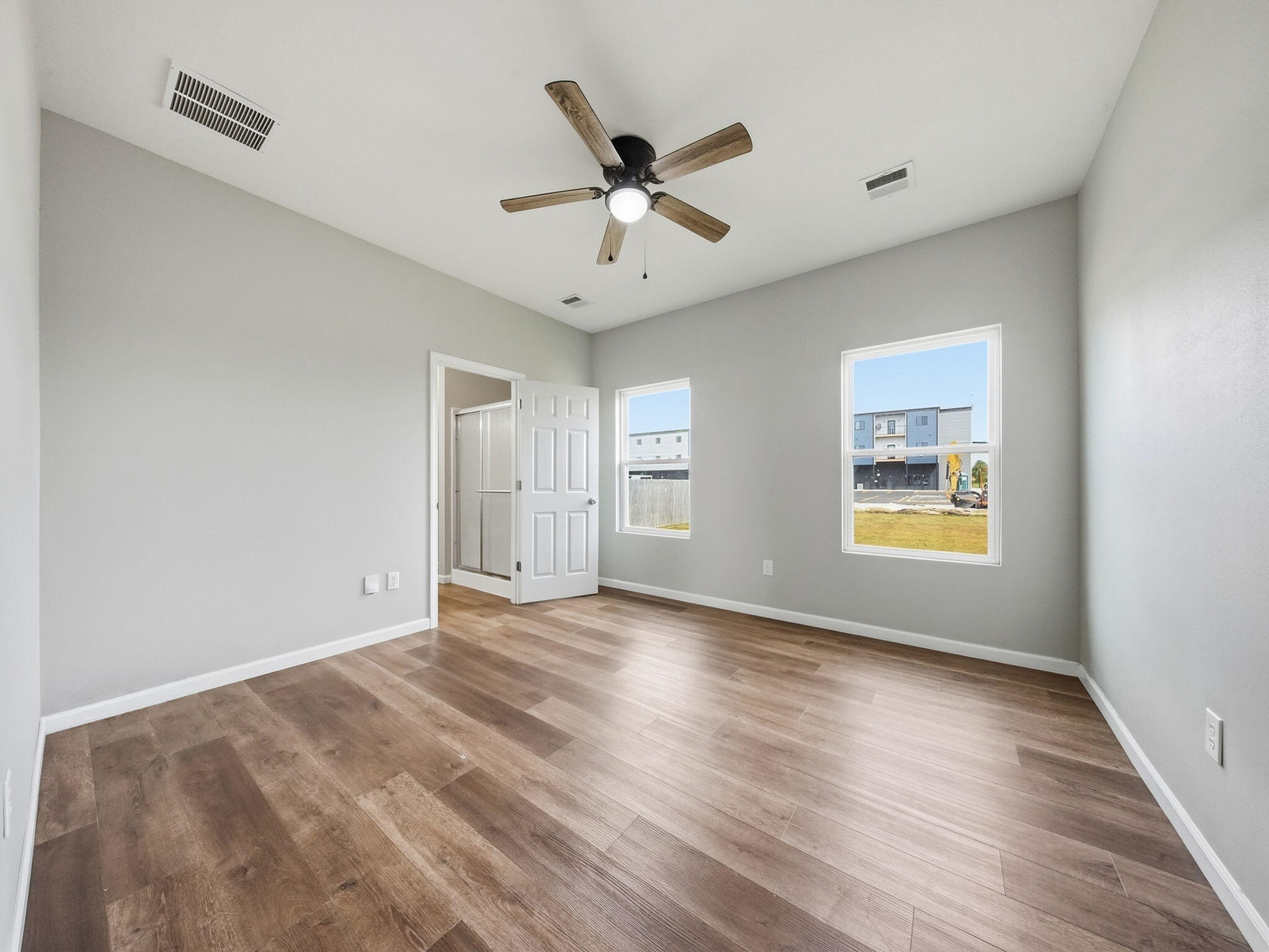103 West Bluegrass Street Property Photo 7