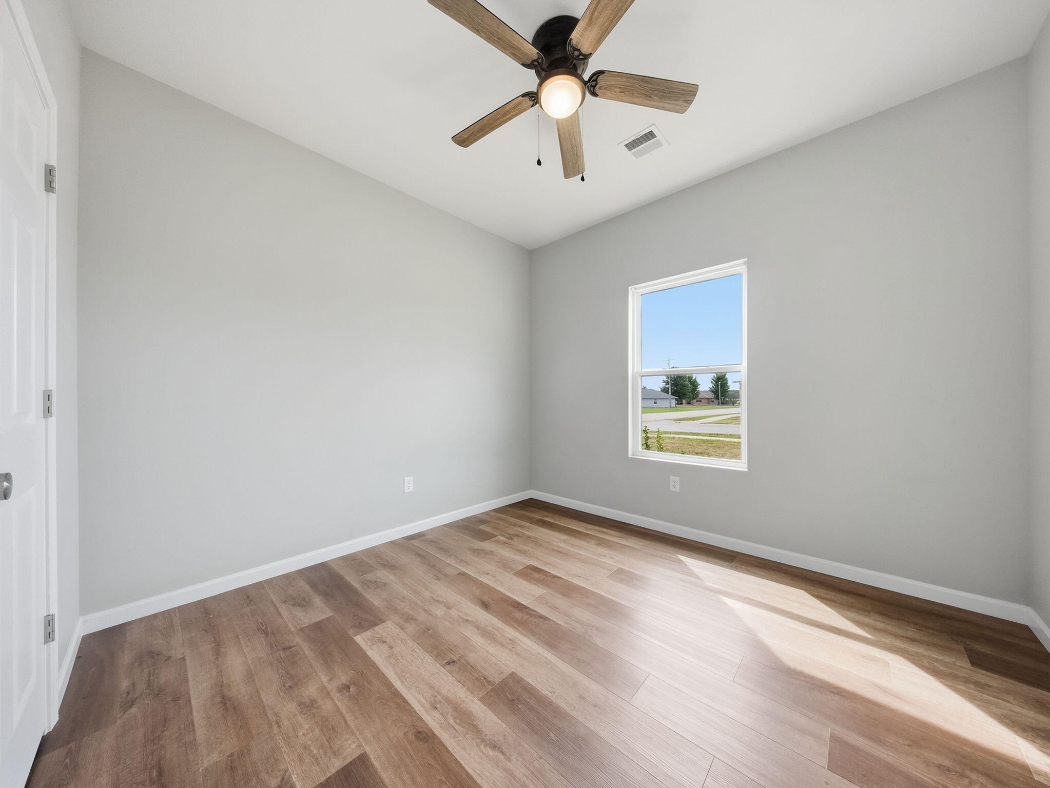 103 West Bluegrass Street Property Photo 12