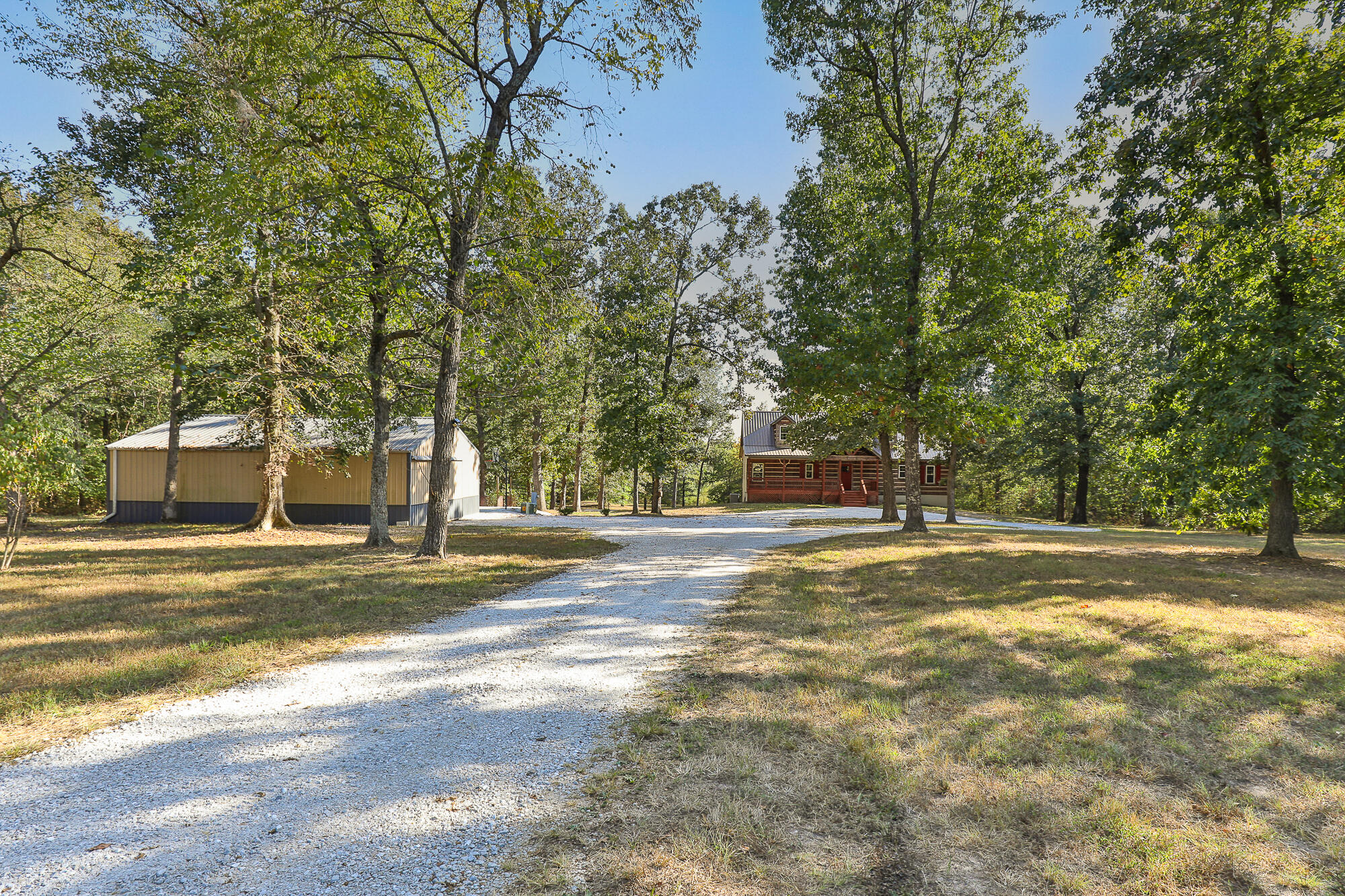 1556 East 464th Road Property Photo 1