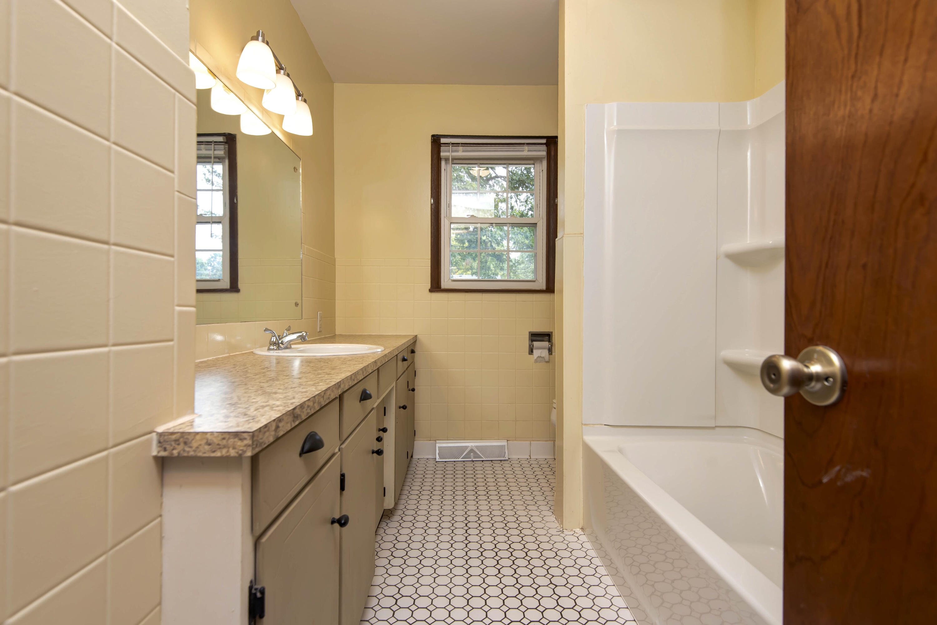 603 South Ohio Street Property Photo 16