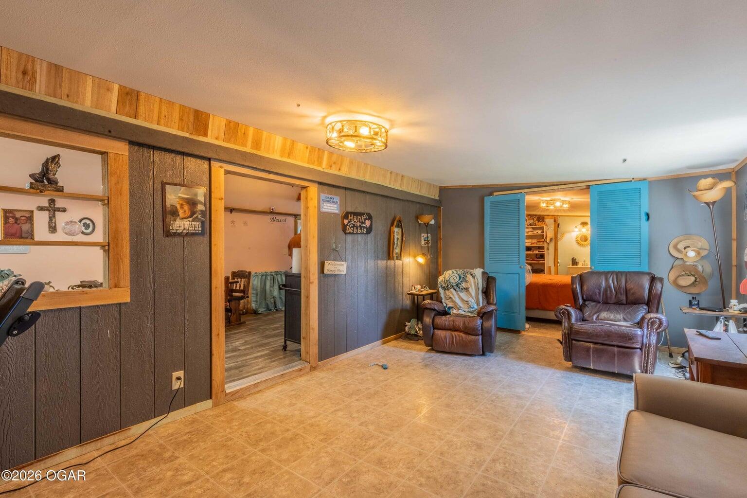 24901 South Deer Valley Road Property Photo 17