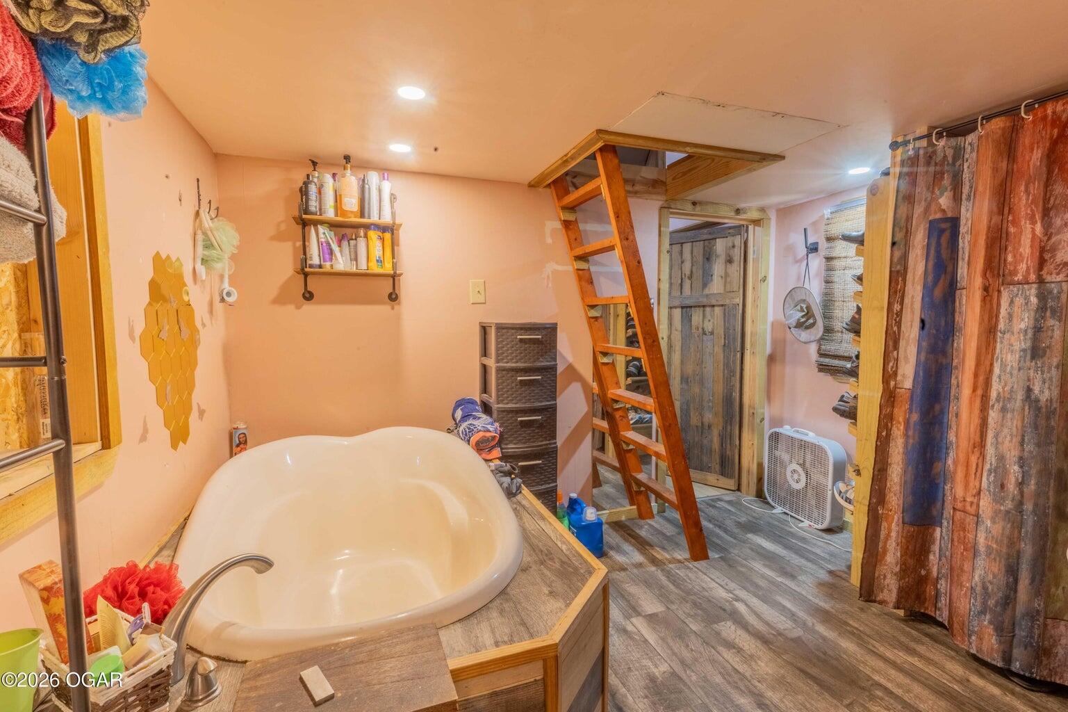 24901 South Deer Valley Road Property Photo 19