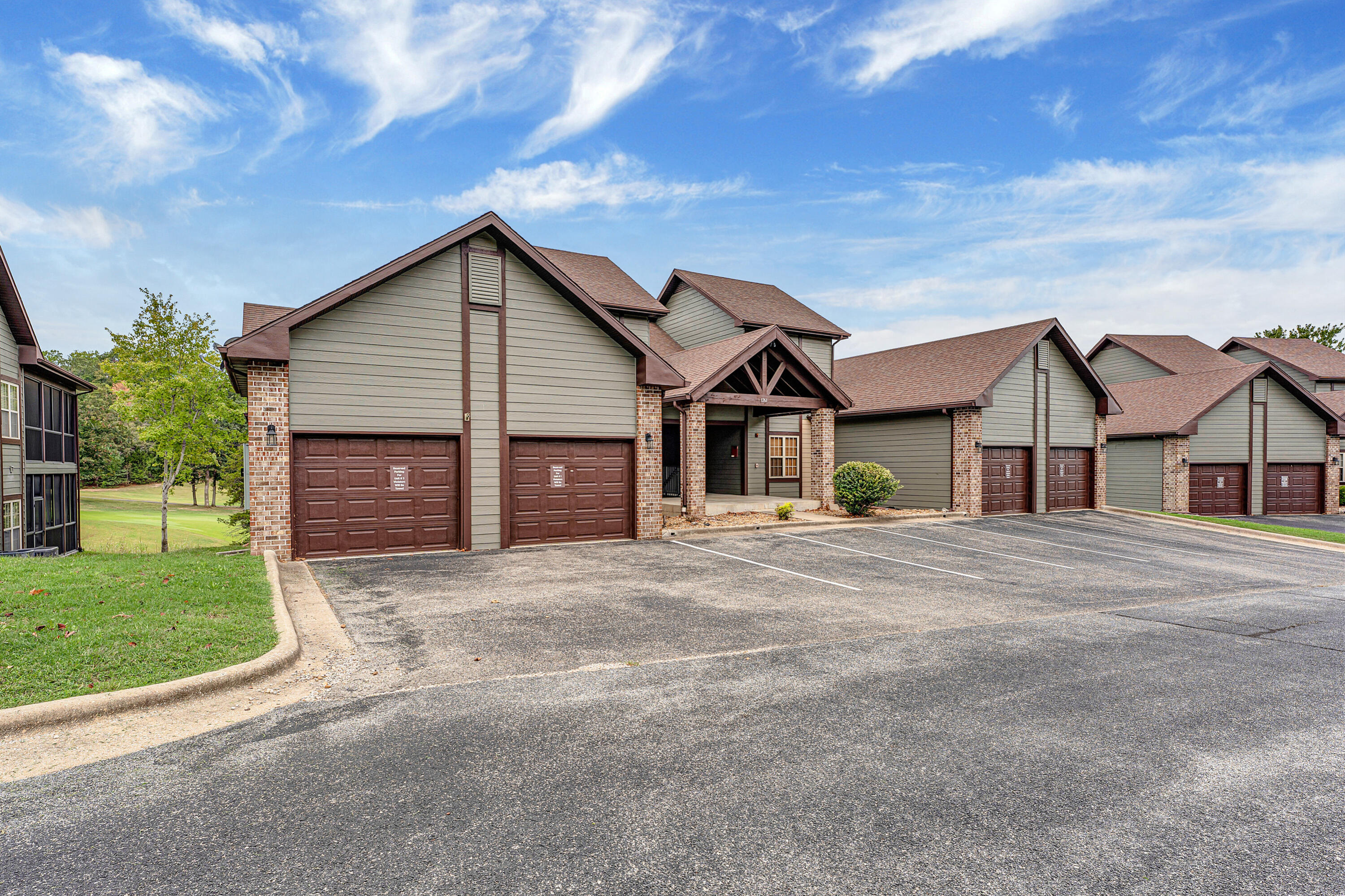 1261 Golf Drive 2 Property Photo 5