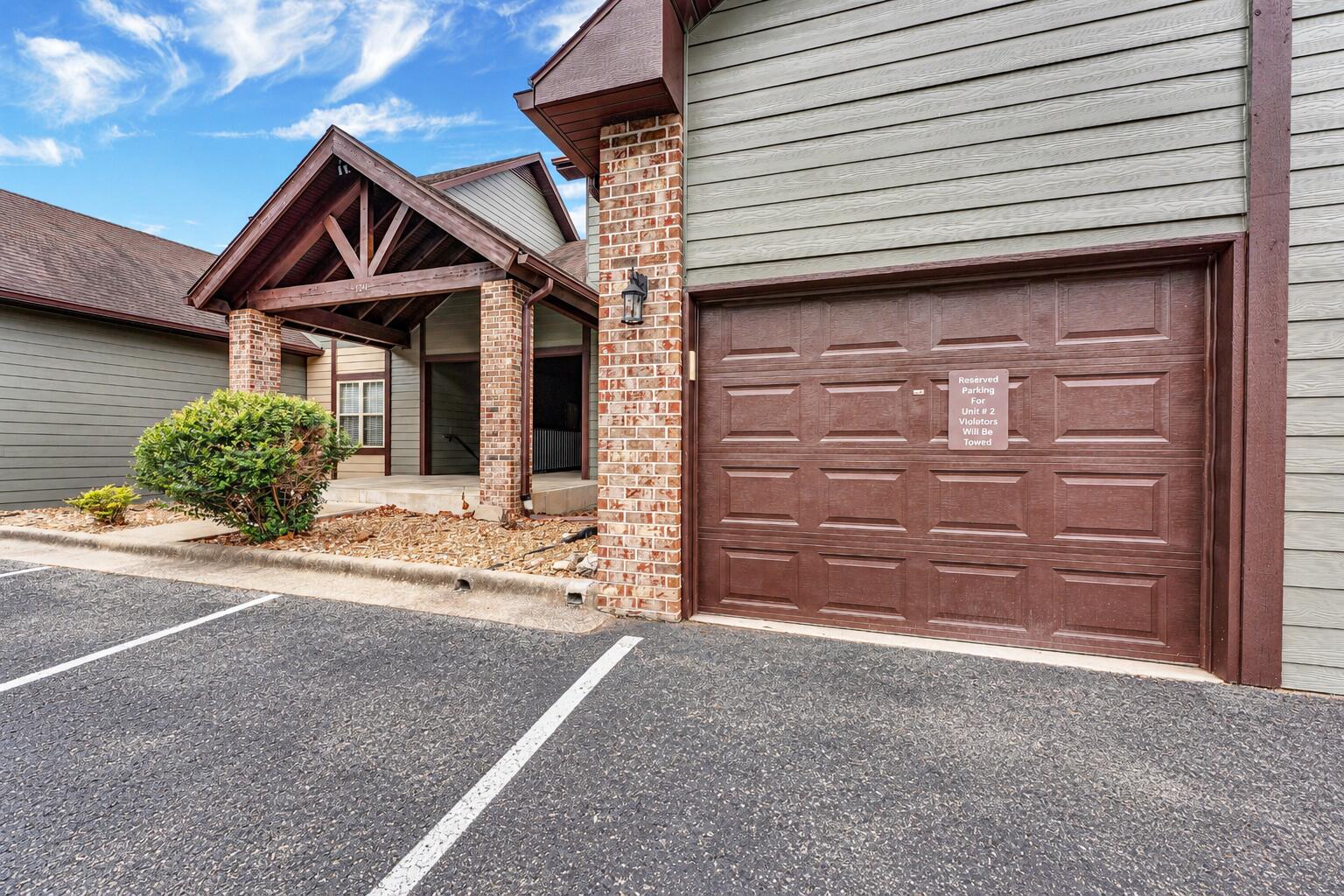 1261 Golf Drive 2 Property Photo 6