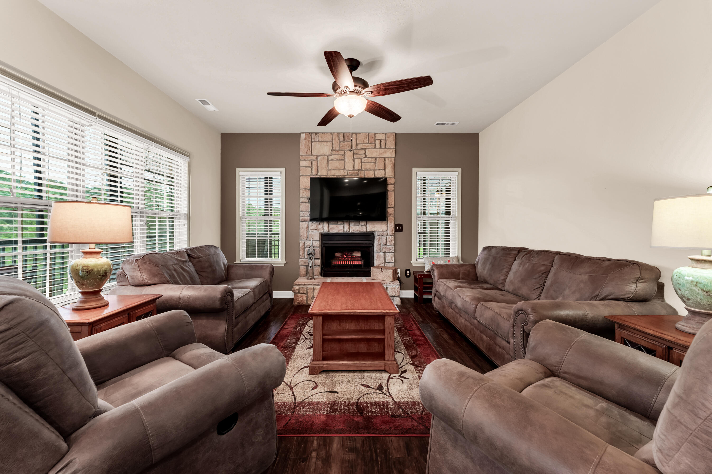 1261 Golf Drive 2 Property Photo 16