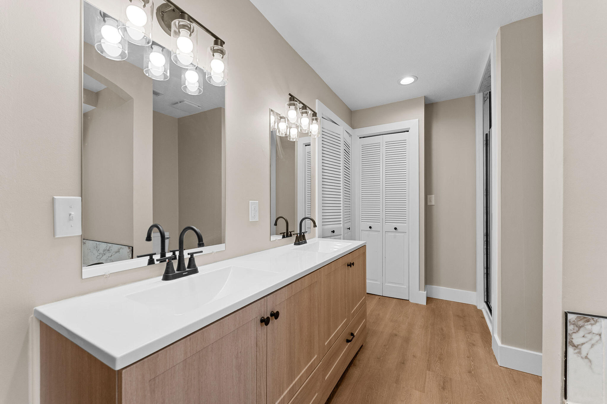 144 Santana Circle Property Photo 31