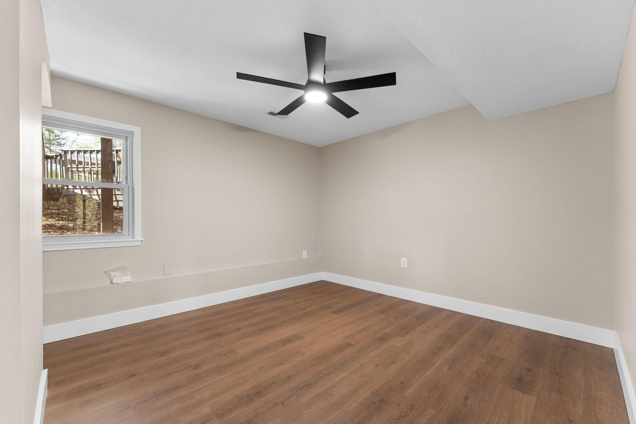 144 Santana Circle Property Photo 34