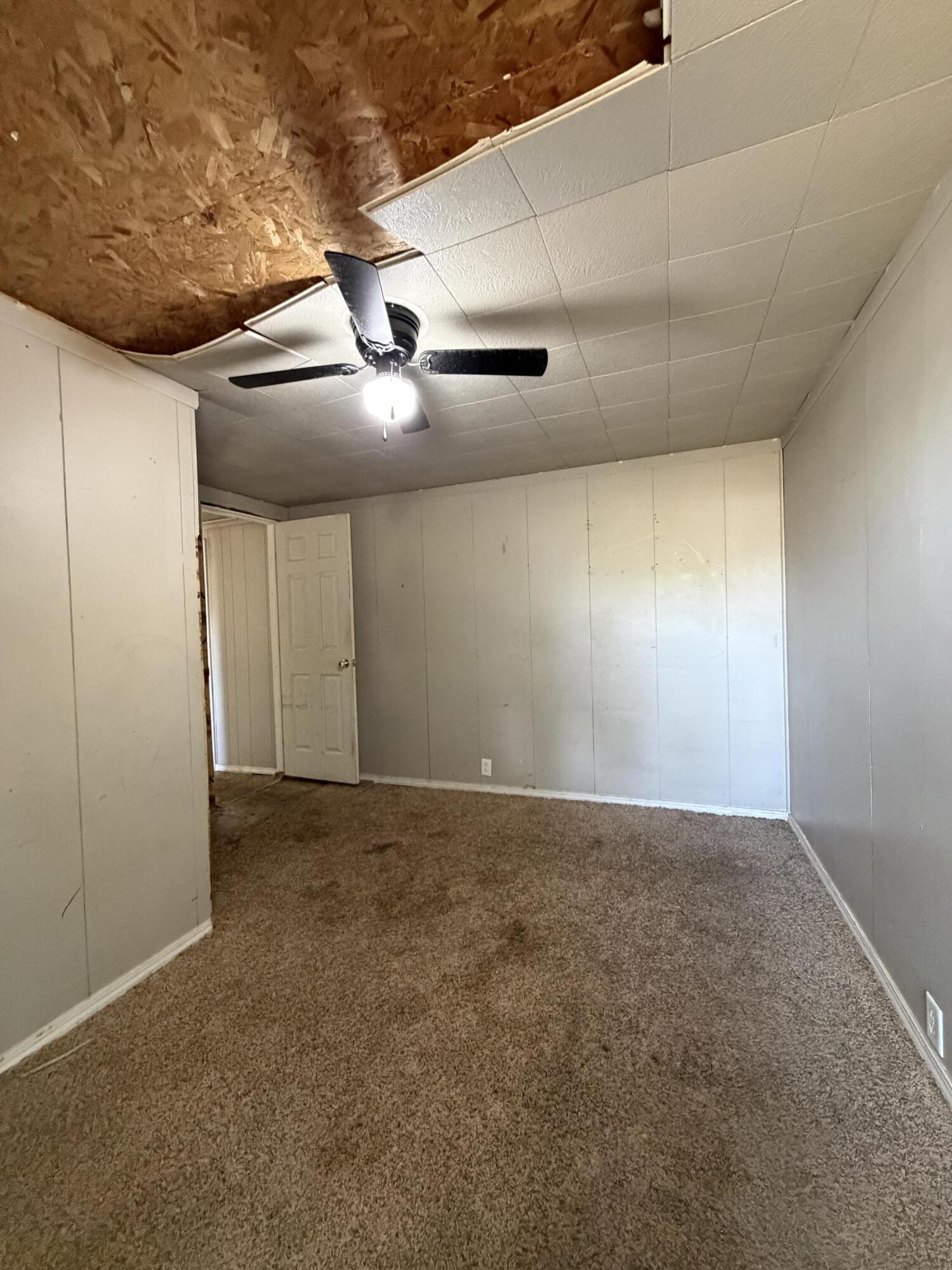 1049 South Hudson Avenue Property Photo 6