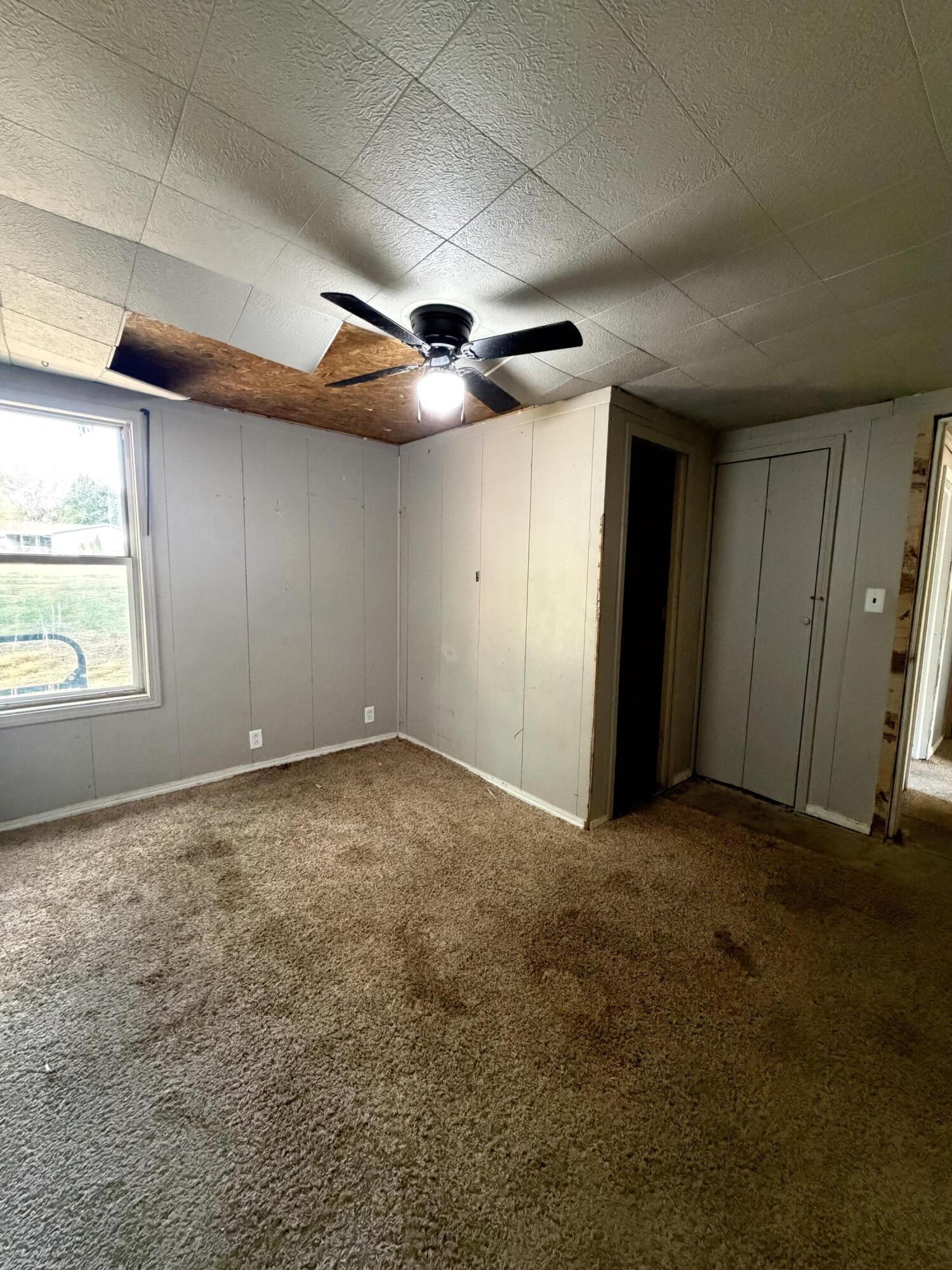 1049 South Hudson Avenue Property Photo 7