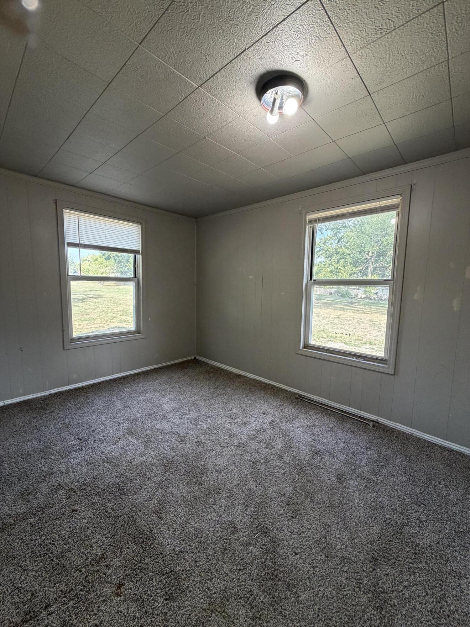 1049 South Hudson Avenue Property Photo 10