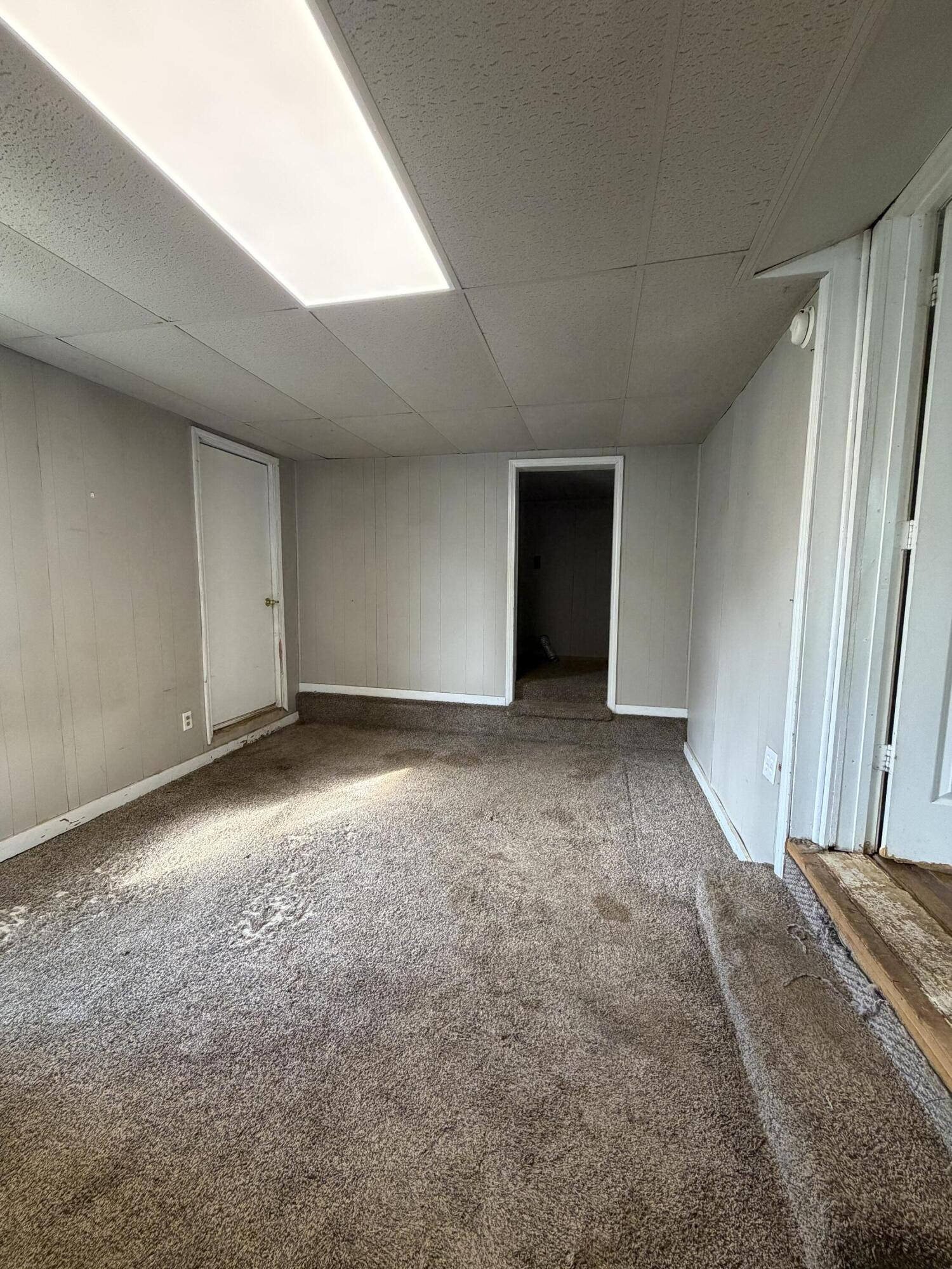 1049 South Hudson Avenue Property Photo 11