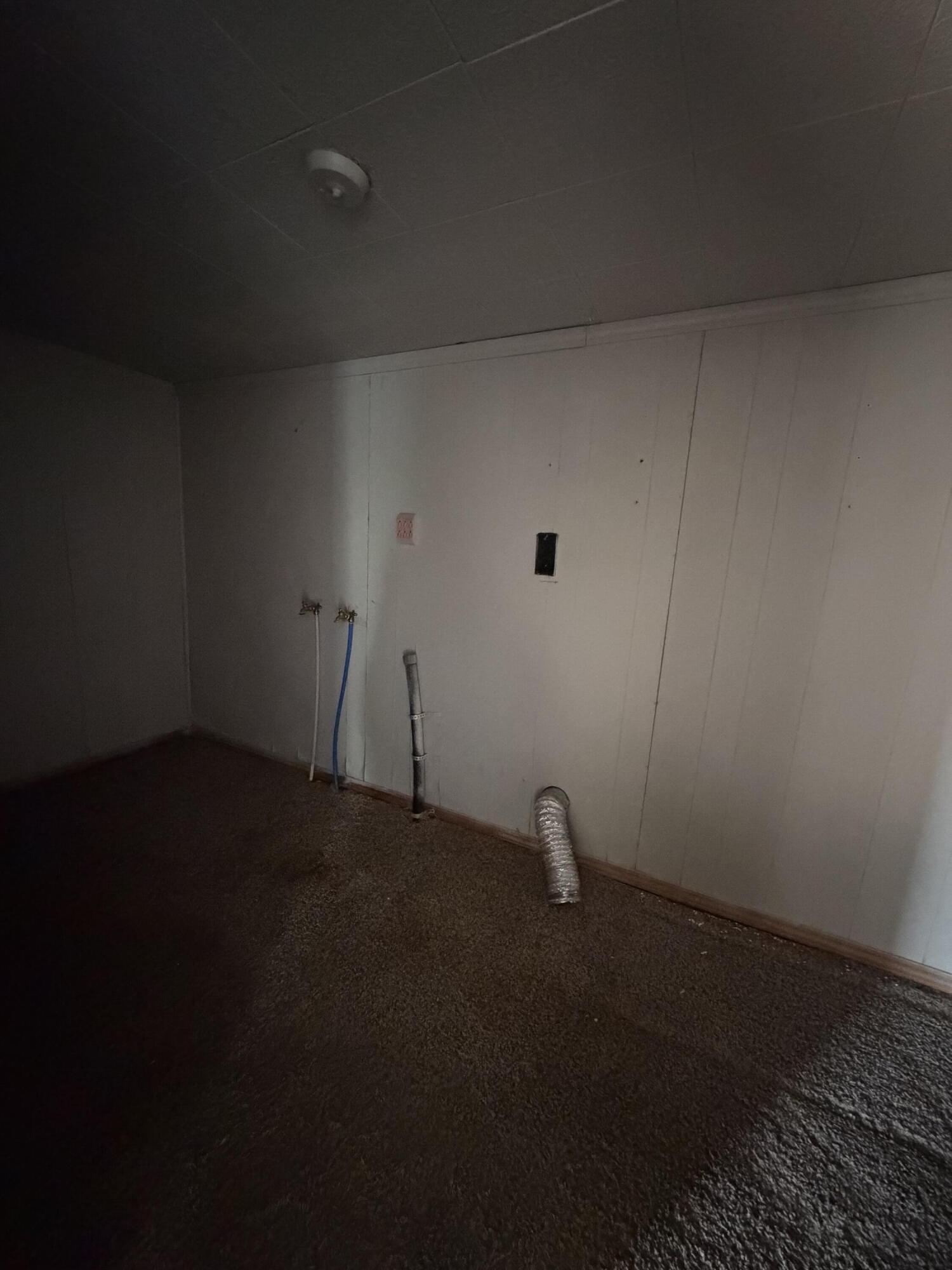 1049 South Hudson Avenue Property Photo 13