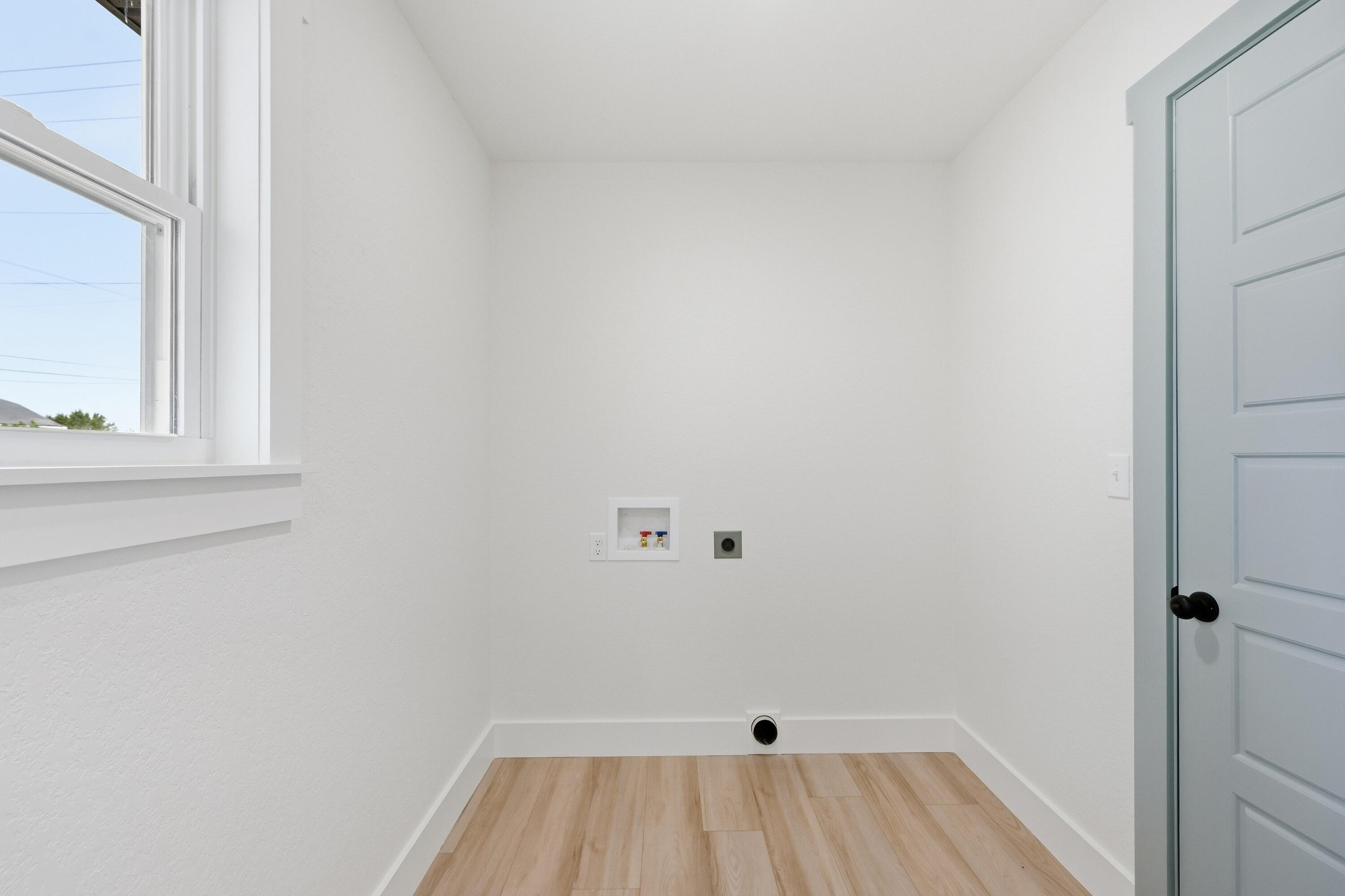 318 West Daugherty Street Property Photo 19