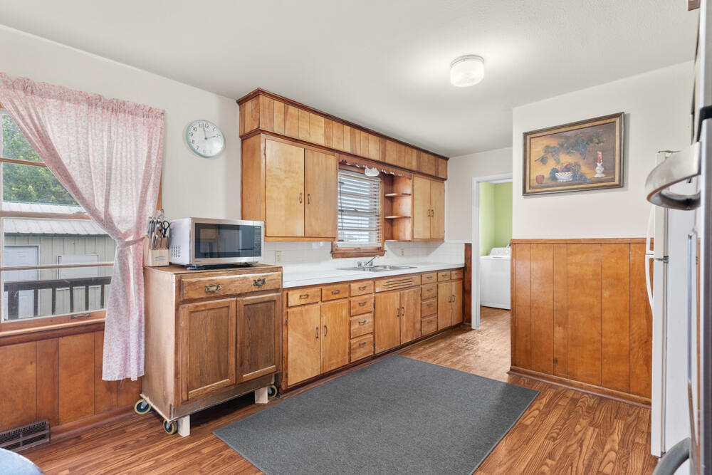 115 North Westview Drive Property Photo 12