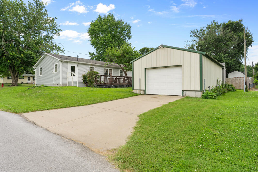 115 North Westview Drive Property Photo 24