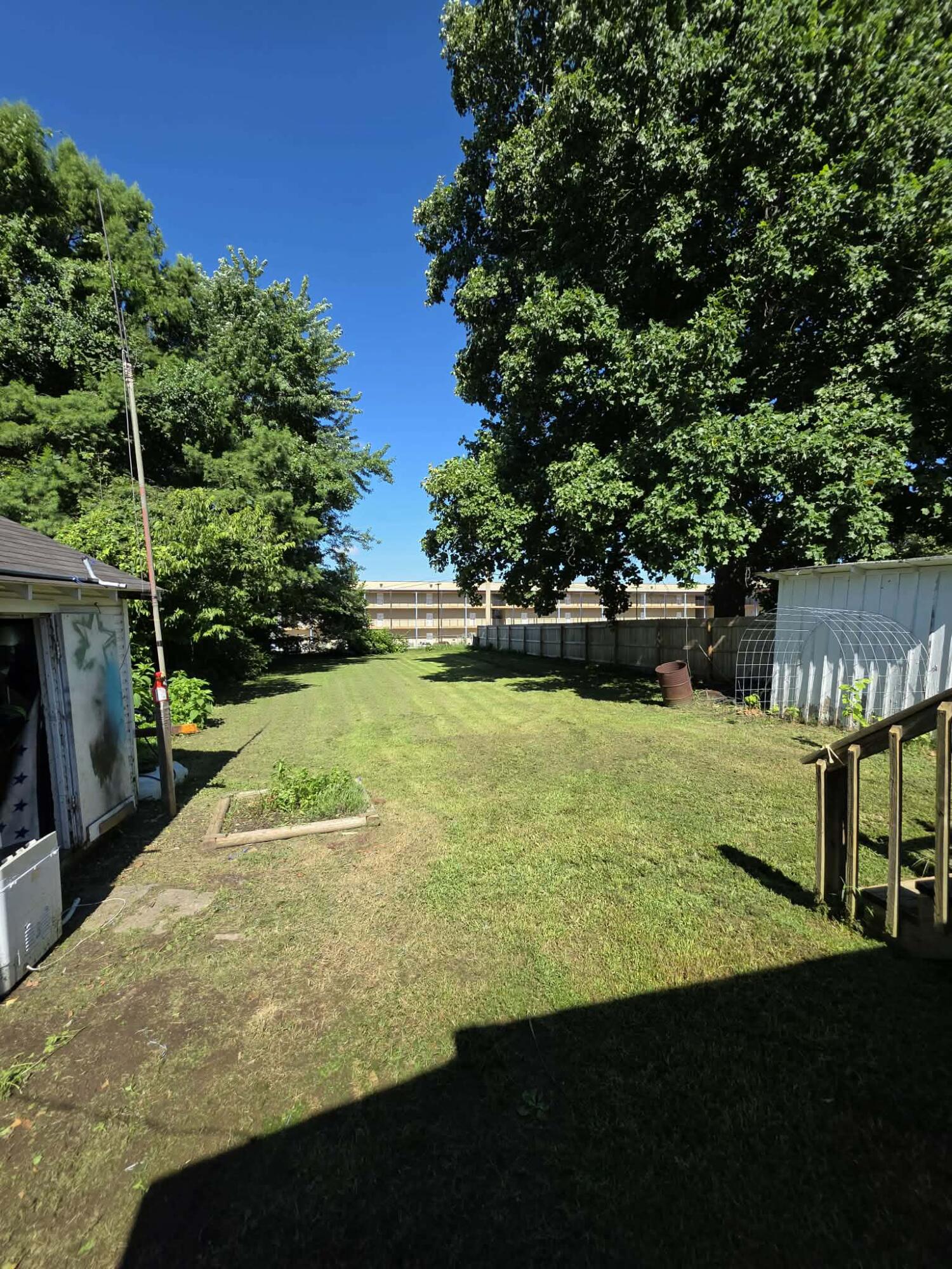 1125 South Main Avenue Property Photo 2
