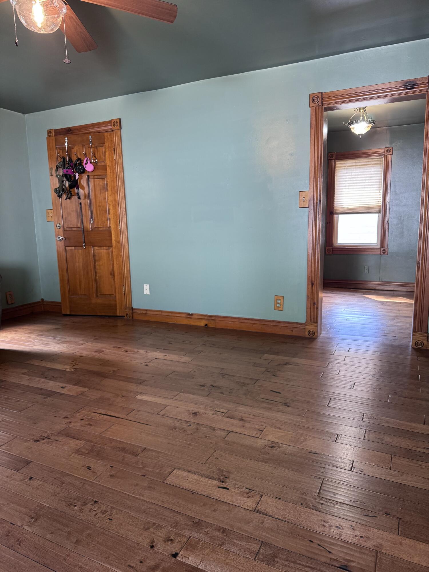 1125 South Main Avenue Property Photo 8