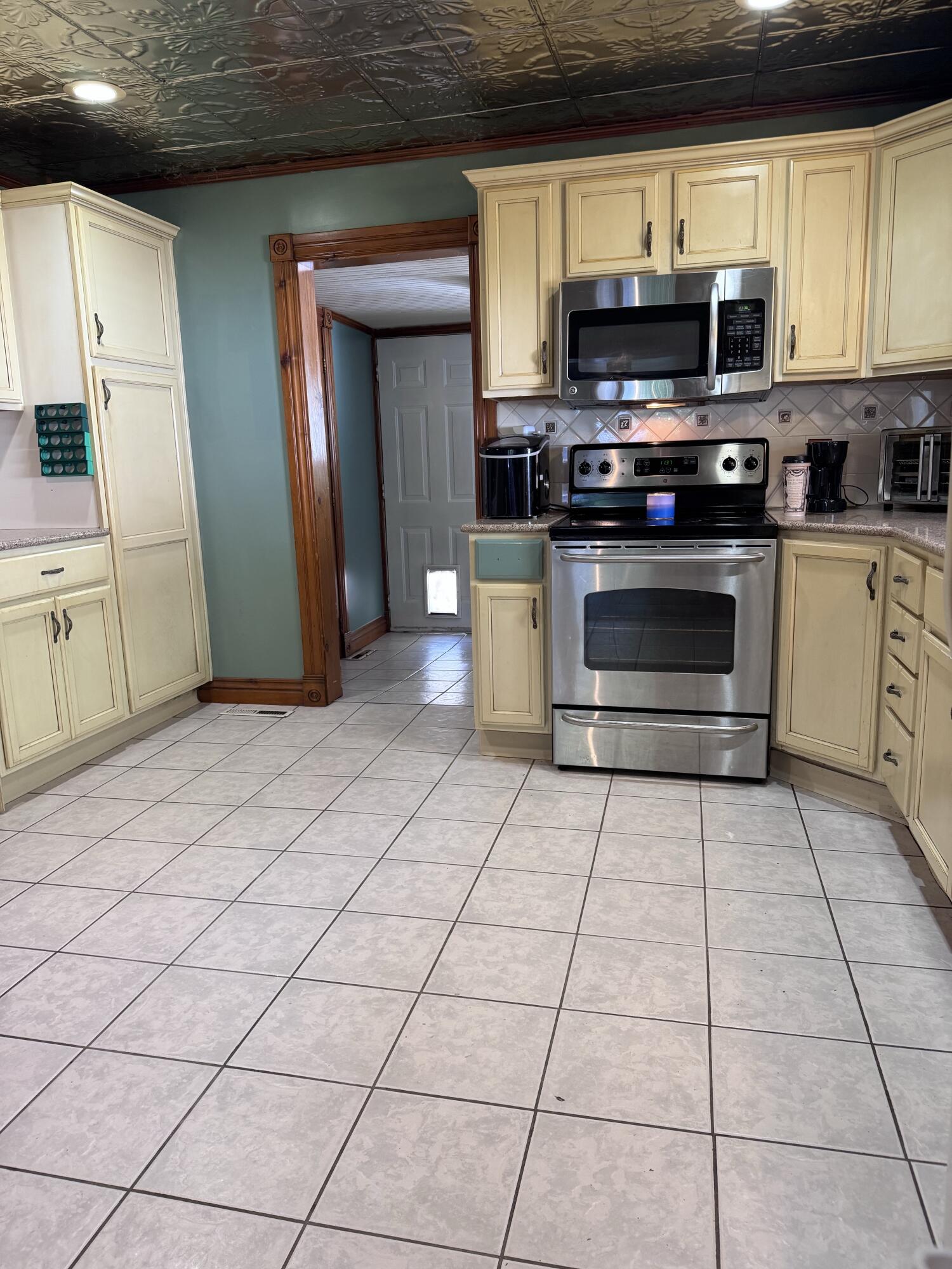 1125 South Main Avenue Property Photo 15