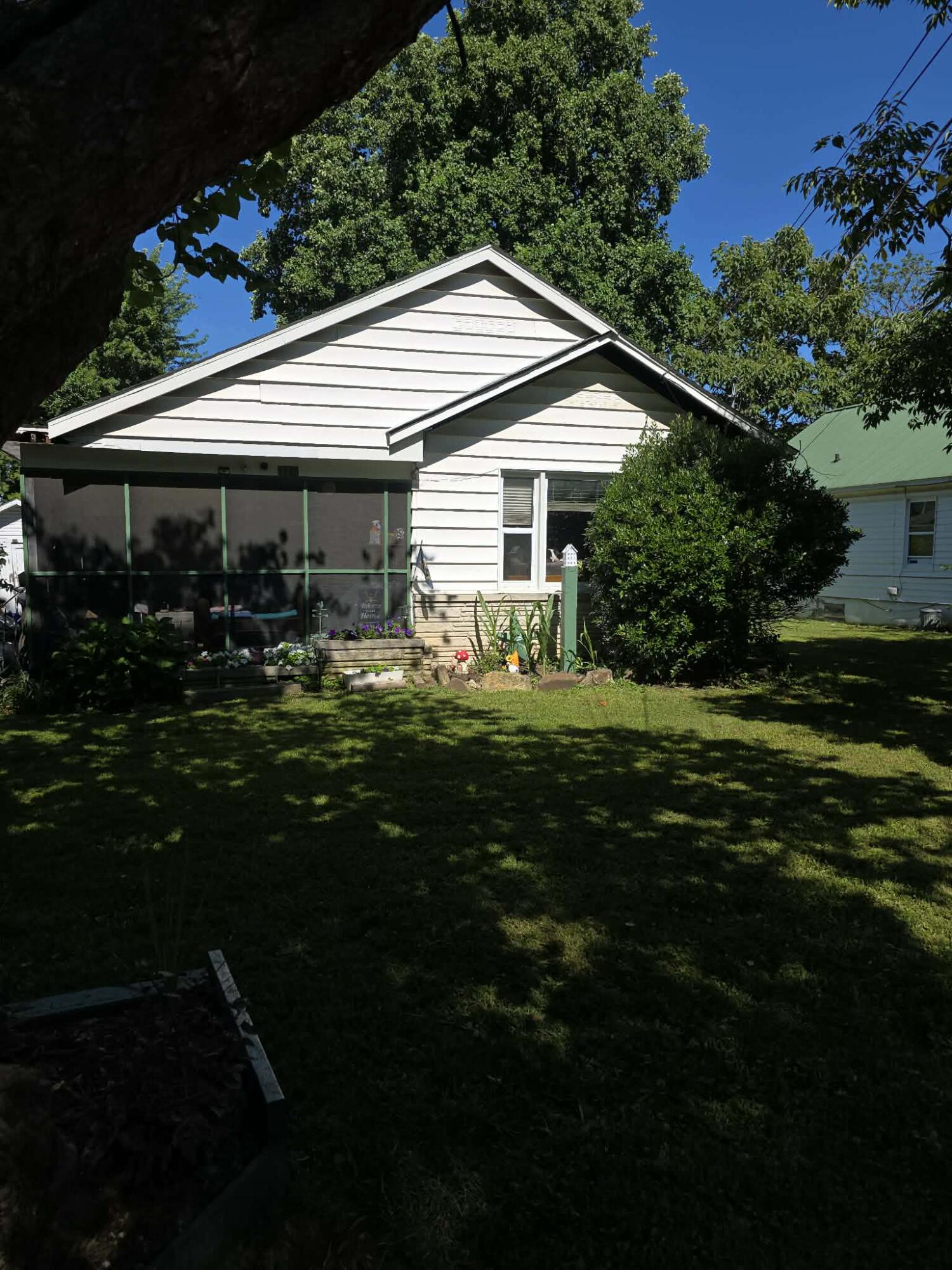 1125 South Main Avenue Property Photo 32