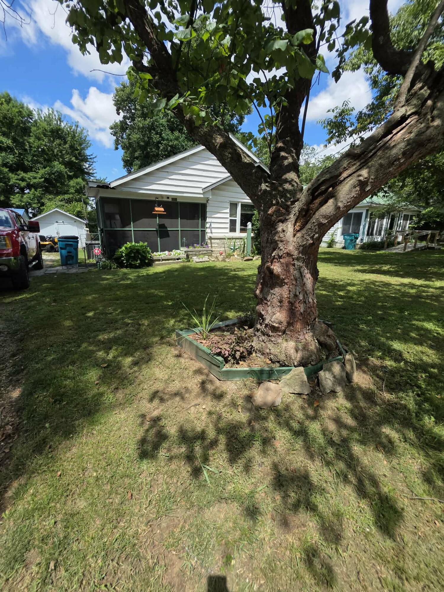 1125 South Main Avenue Property Photo 36