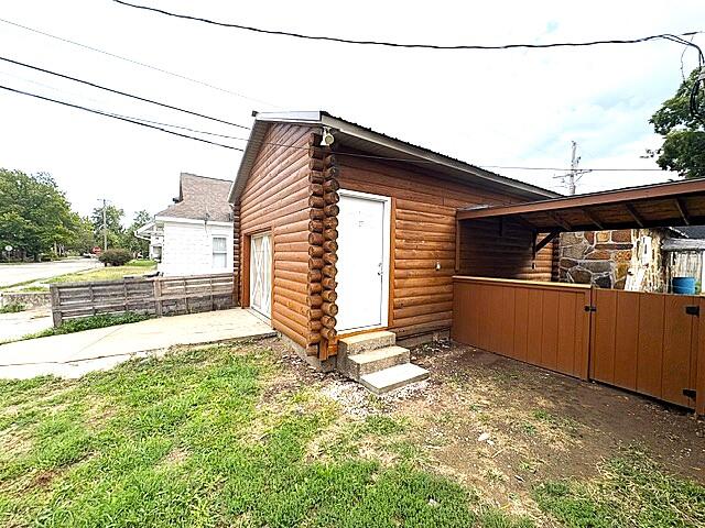 816 West 3rd Street Property Photo 8