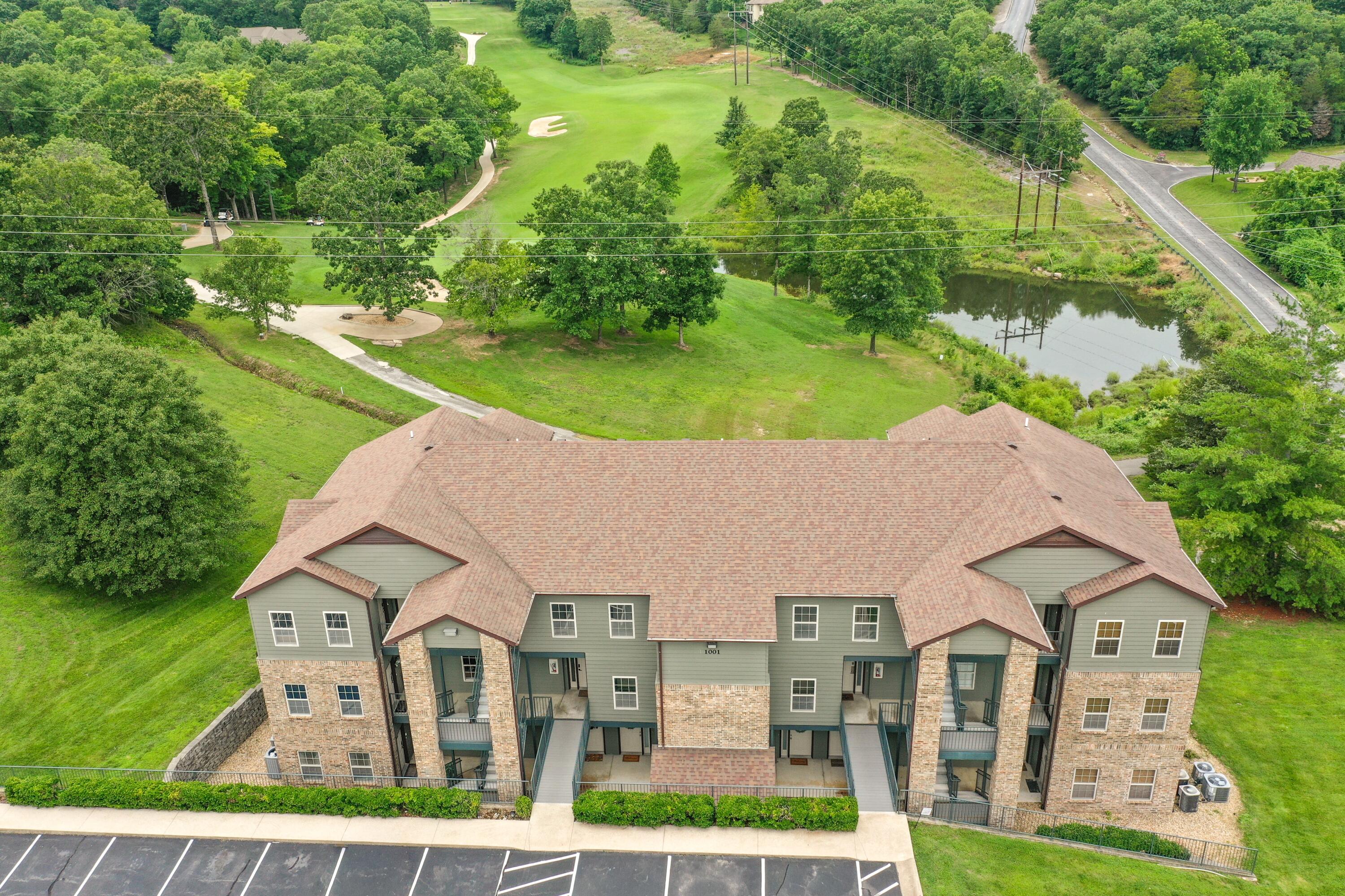 1001 Golf Drive 10 Property Photo 2