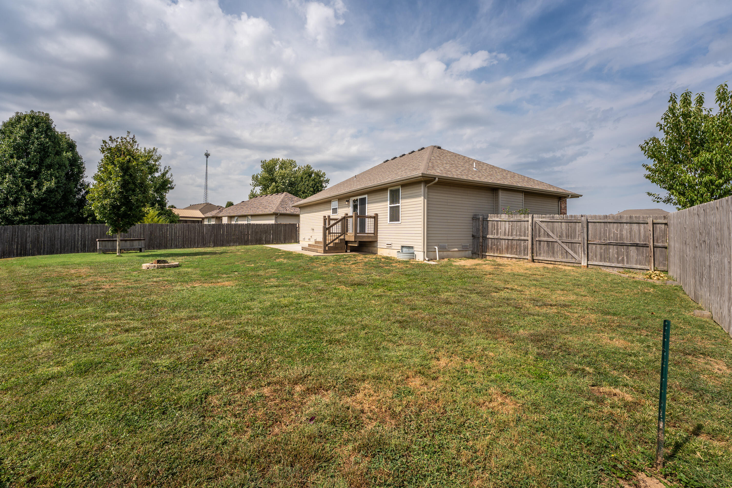 135 Pinyon Avenue Property Photo 9